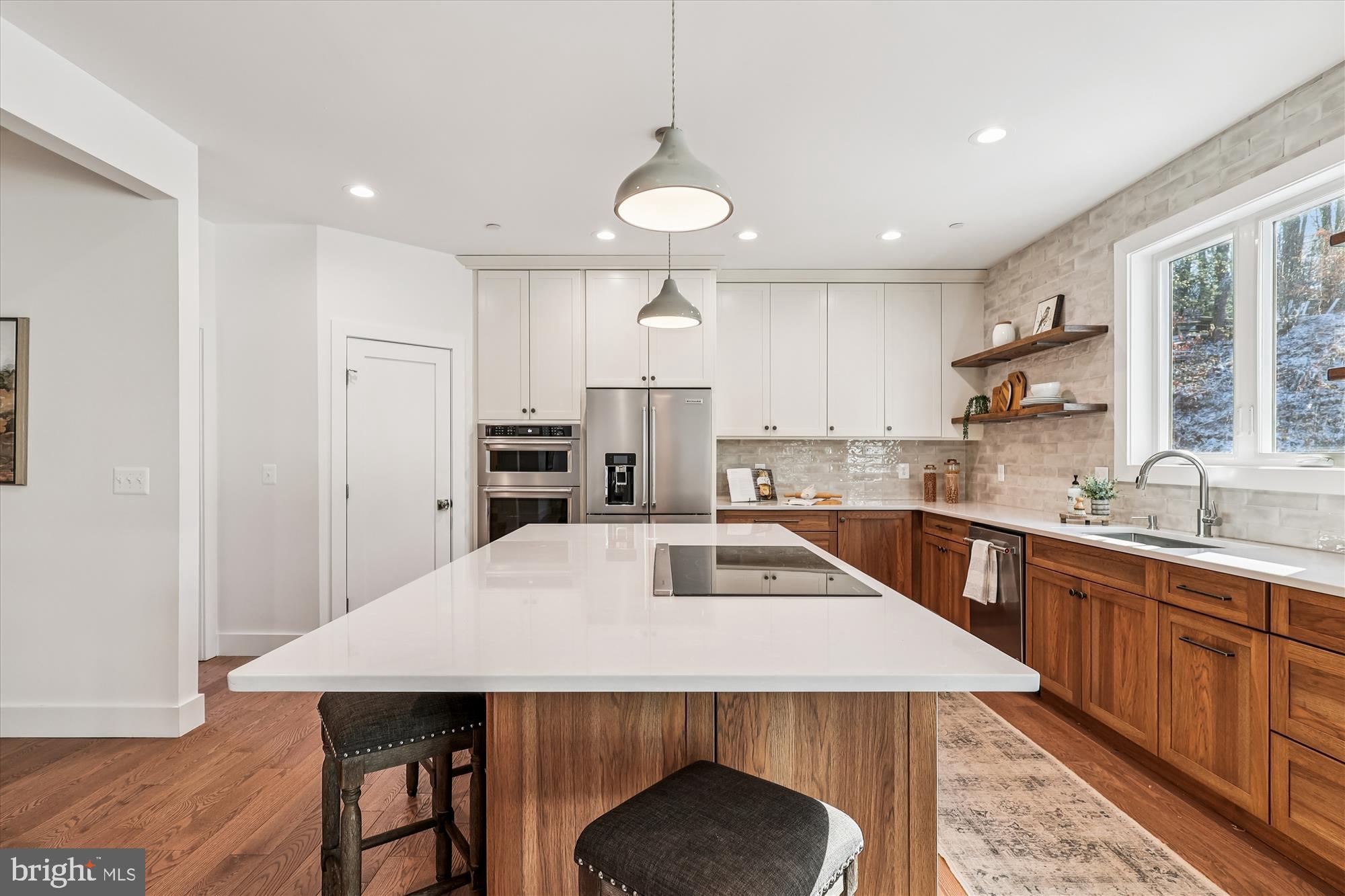 WATERBURY HEIGHTS - Residential