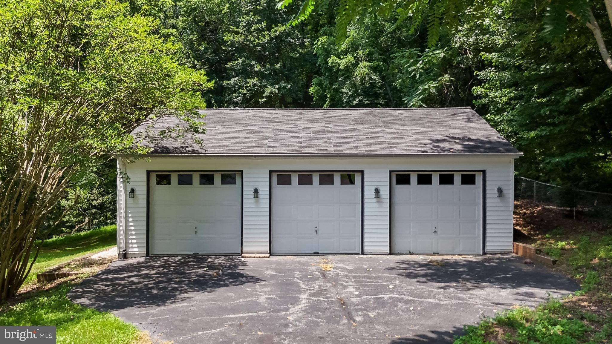 7935 HARWOOD LANE
