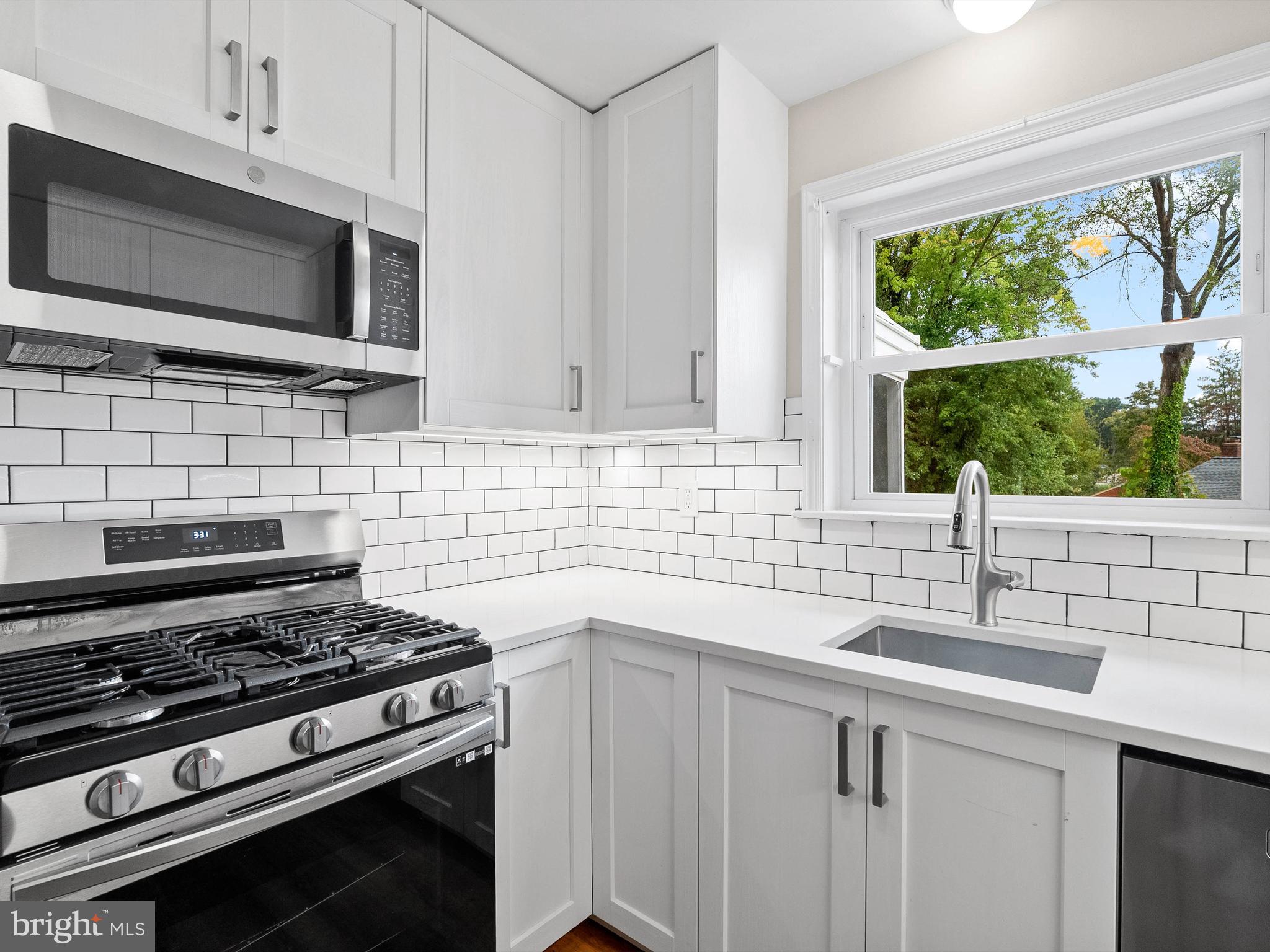 DOMINION HILLS - Residential Lease