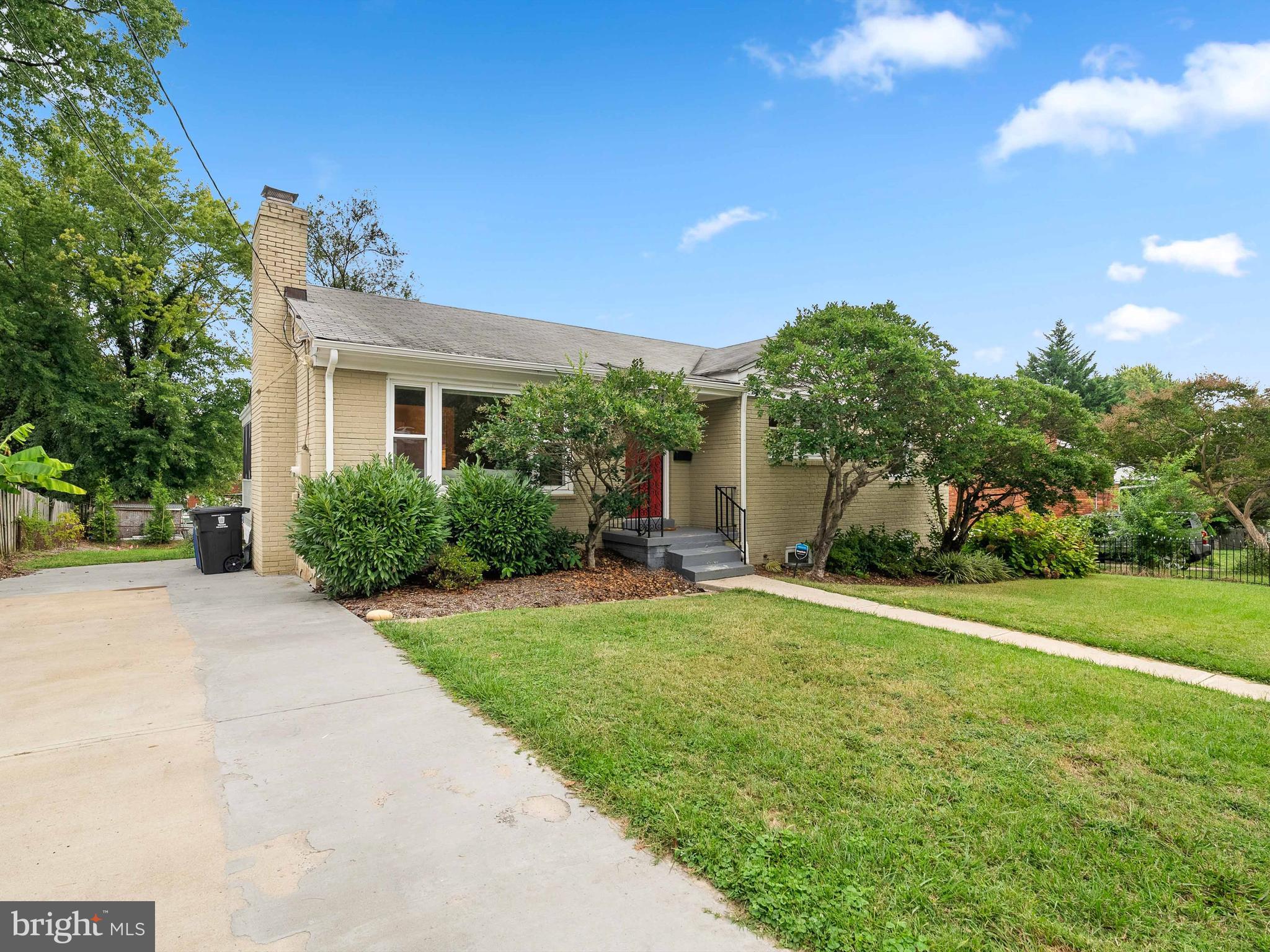 DOMINION HILLS - Residential Lease