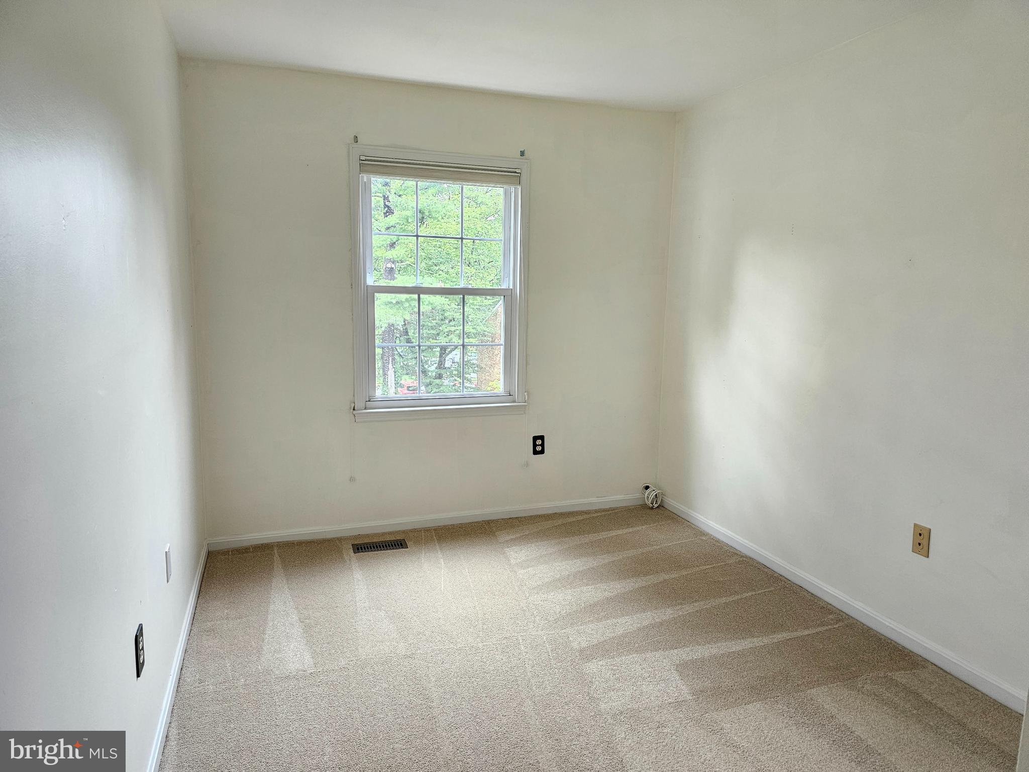 DIAMOND FARMS - Residential Lease