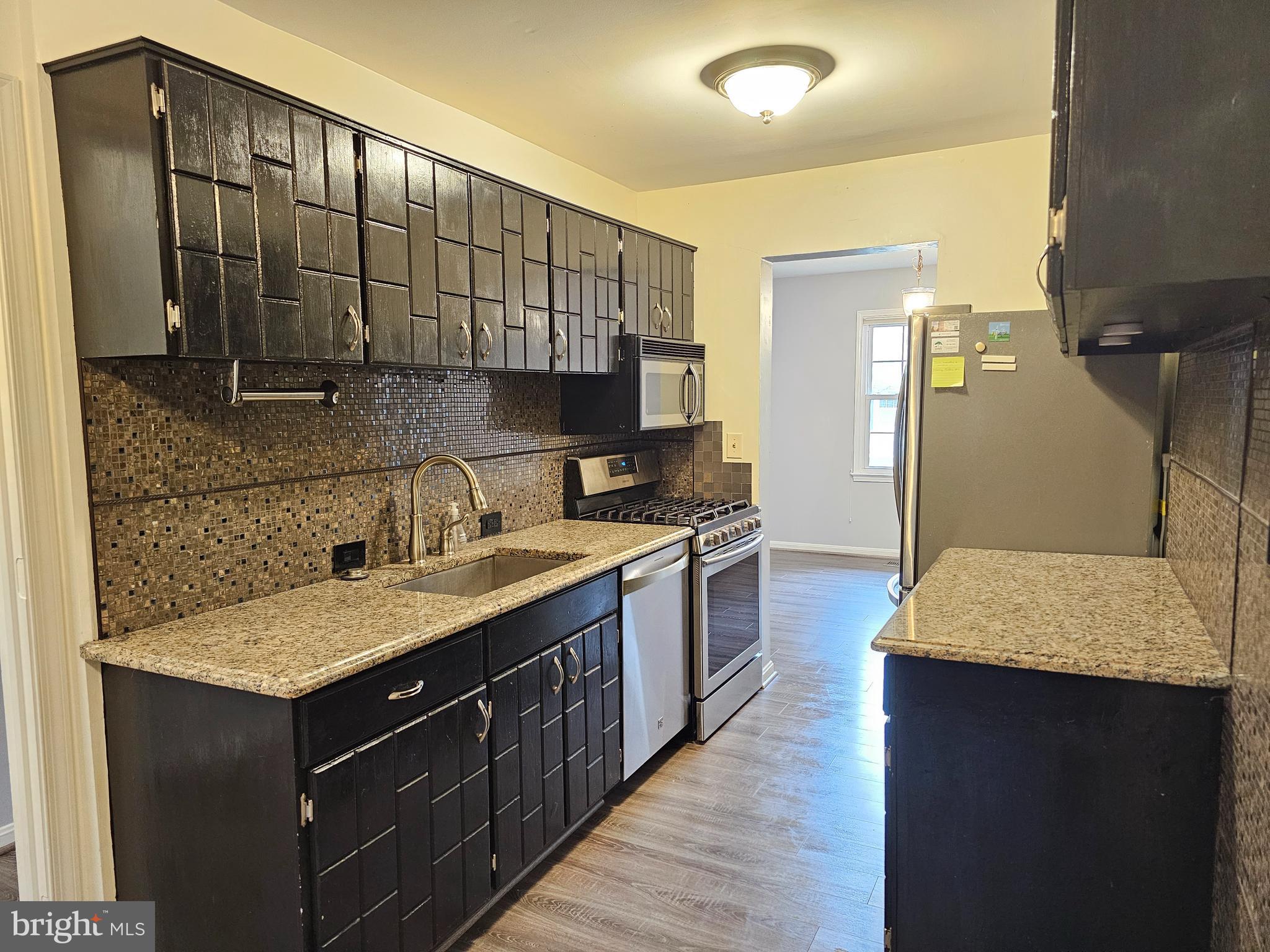 DIAMOND FARMS - Residential Lease