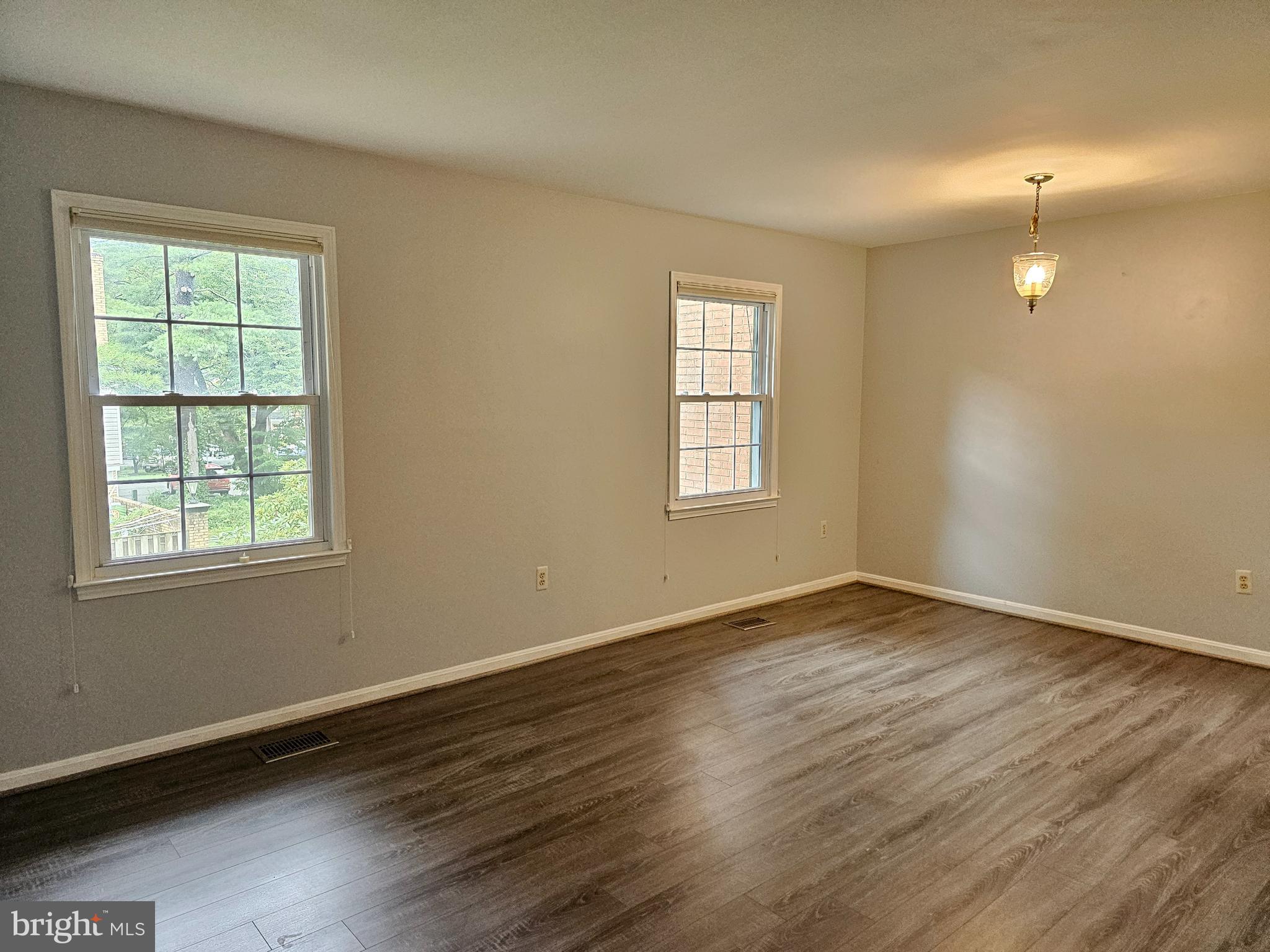 DIAMOND FARMS - Residential Lease