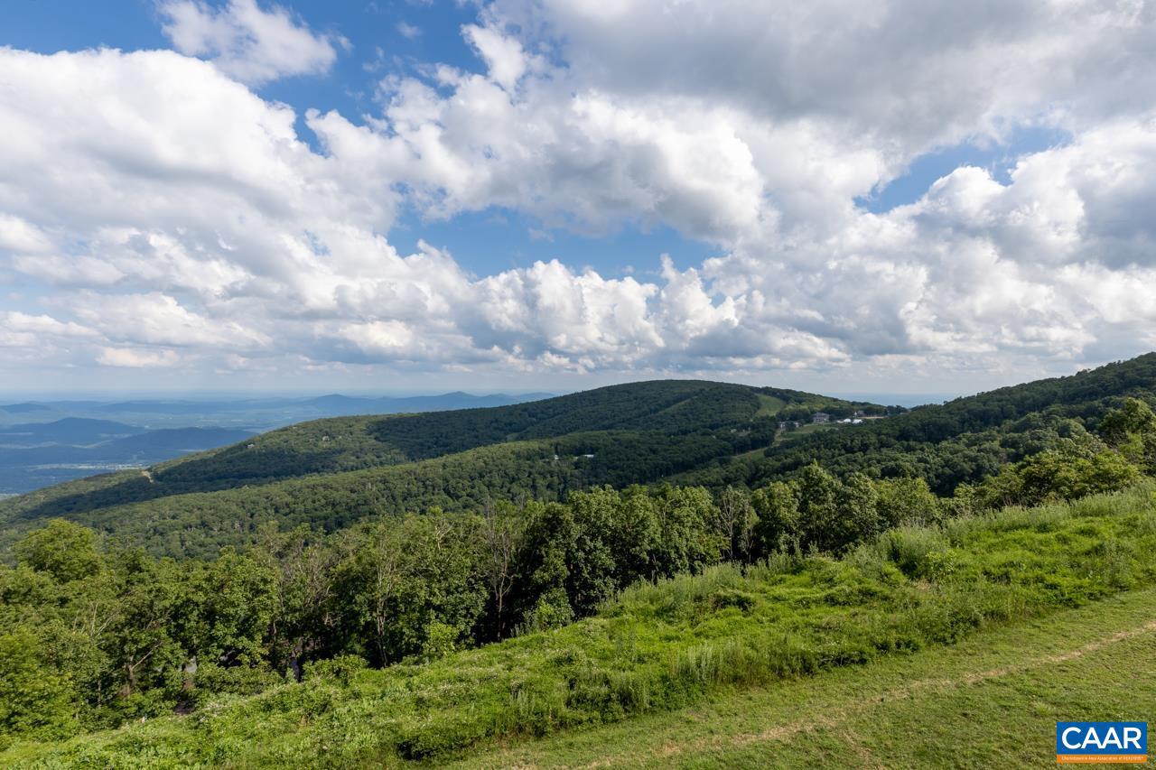 WINTERGREEN RESORT - Residential