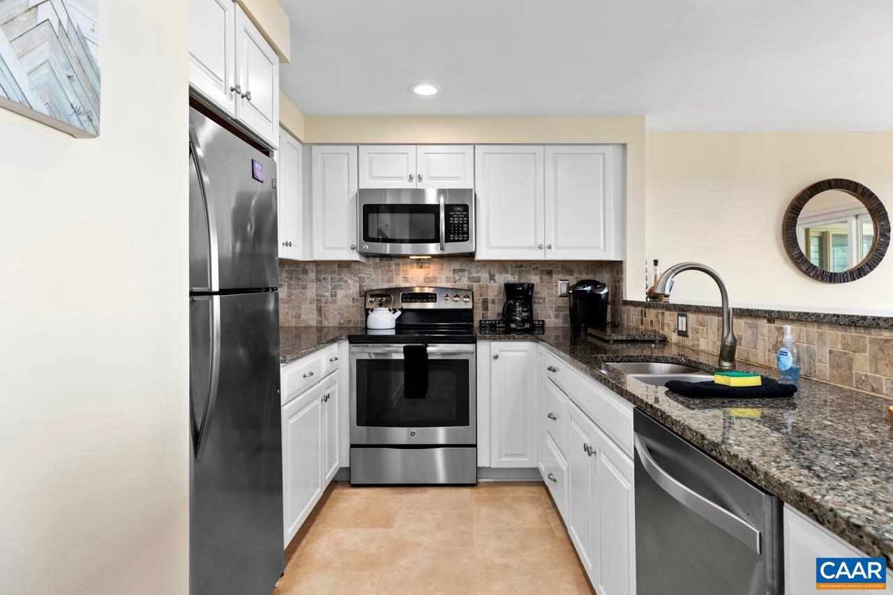 WINTERGREEN RESORT - Residential