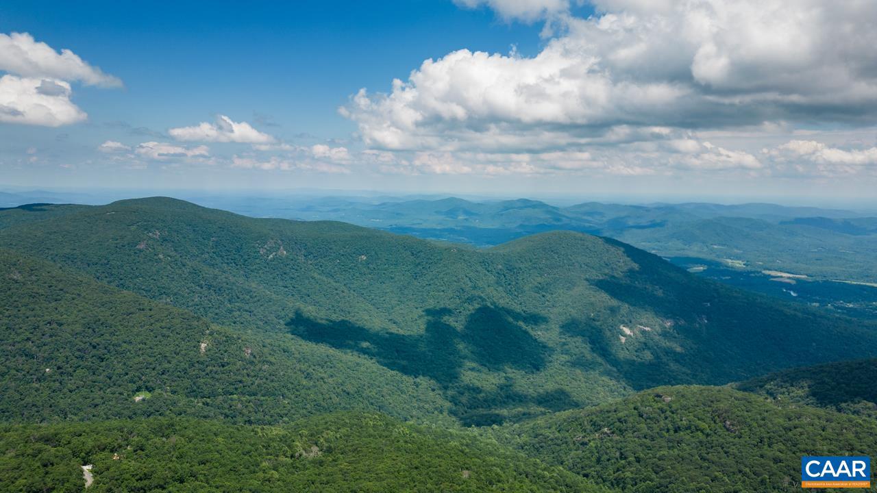 WINTERGREEN RESORT - Residential