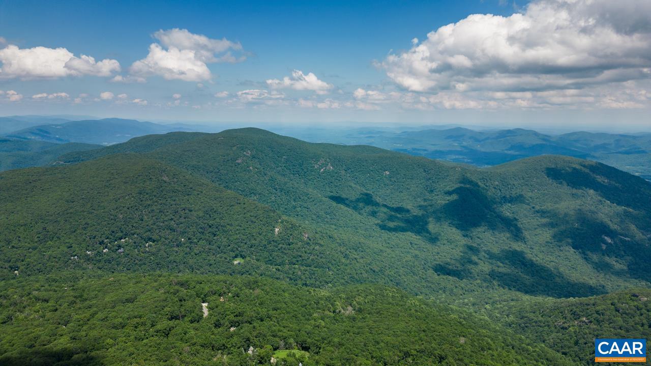 WINTERGREEN RESORT - Residential