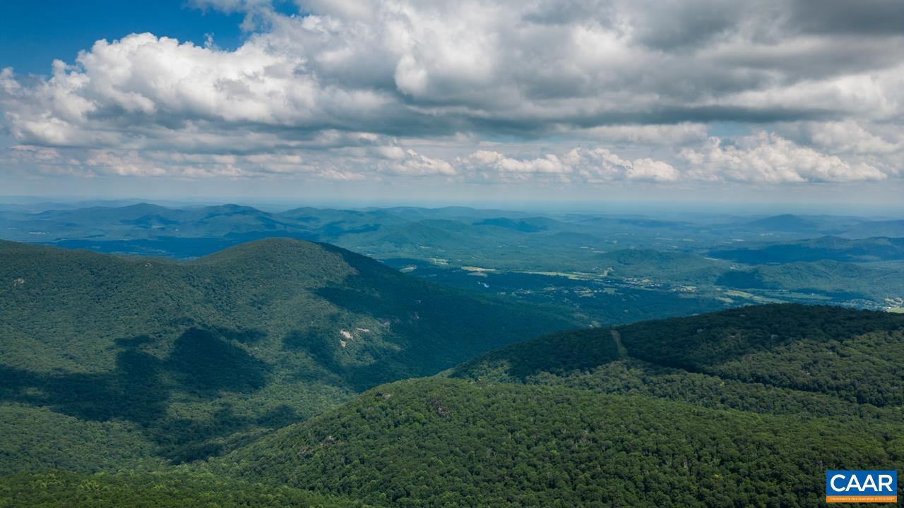 WINTERGREEN RESORT - Residential