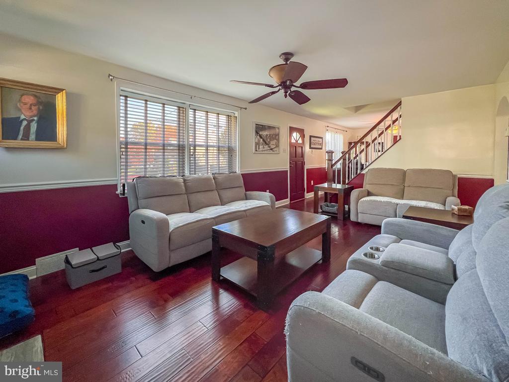 FEASTERVILLE HGTS - Residential