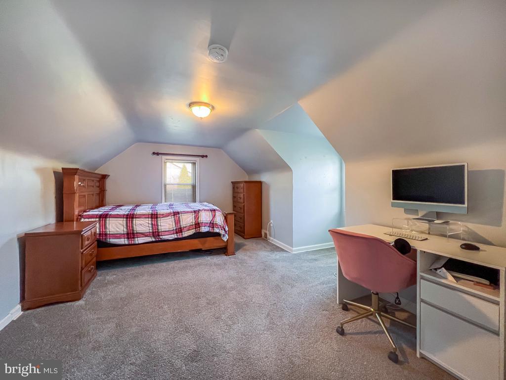 FEASTERVILLE HGTS - Residential