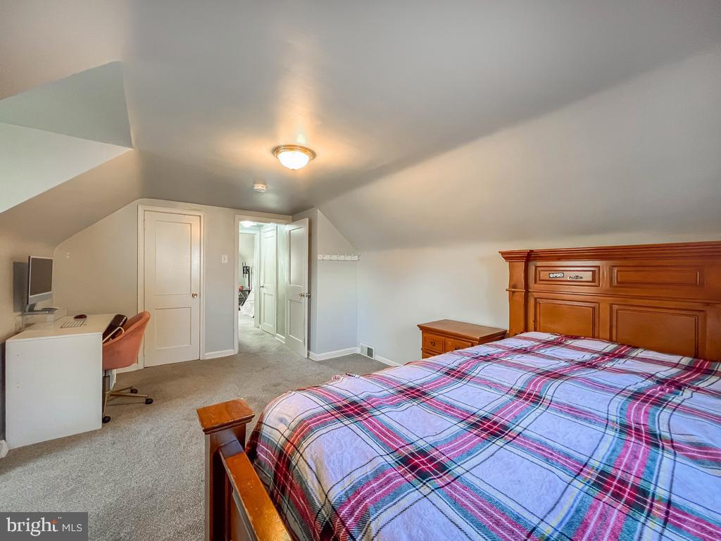 FEASTERVILLE HGTS - Residential