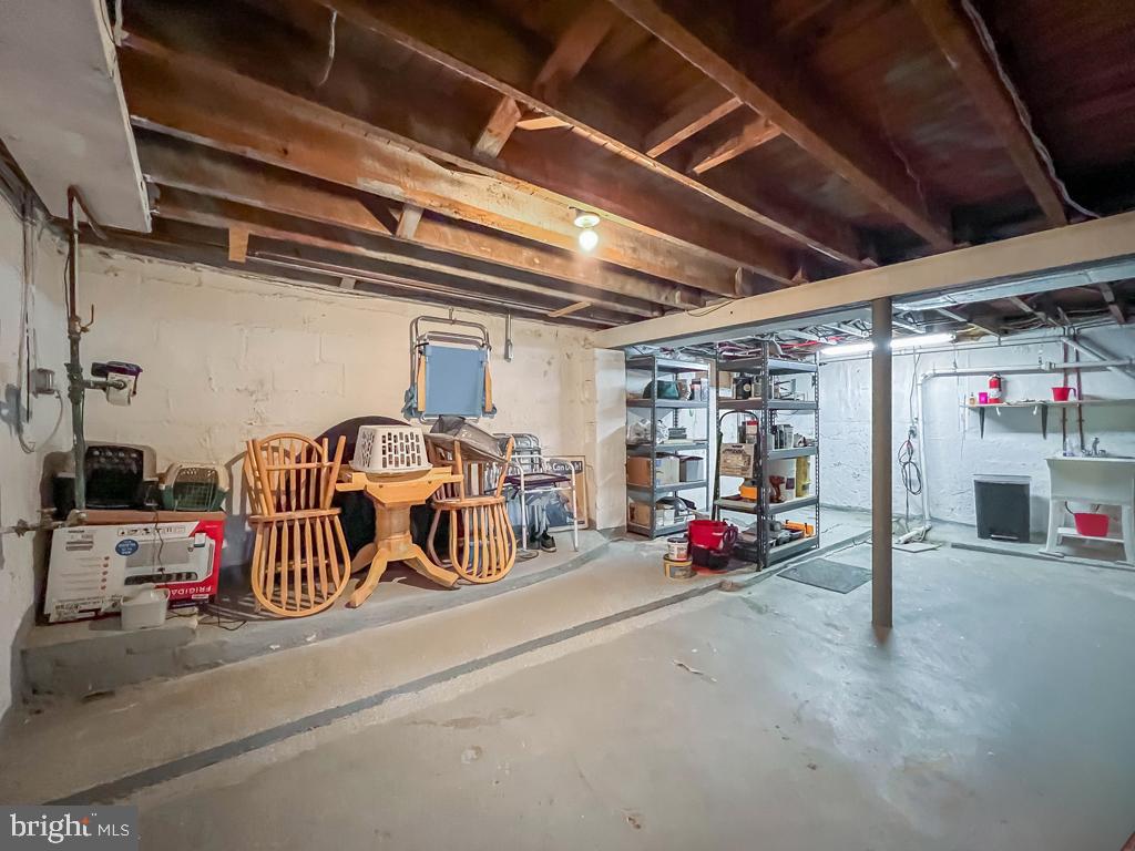 FEASTERVILLE HGTS - Residential