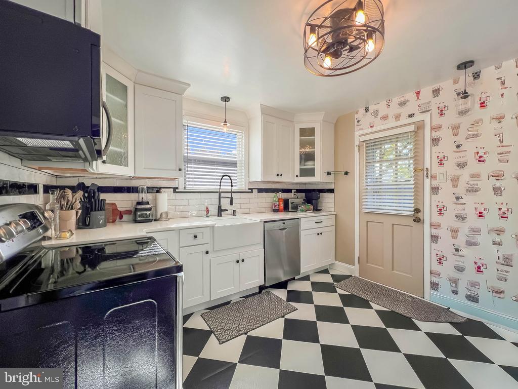 FEASTERVILLE HGTS - Residential