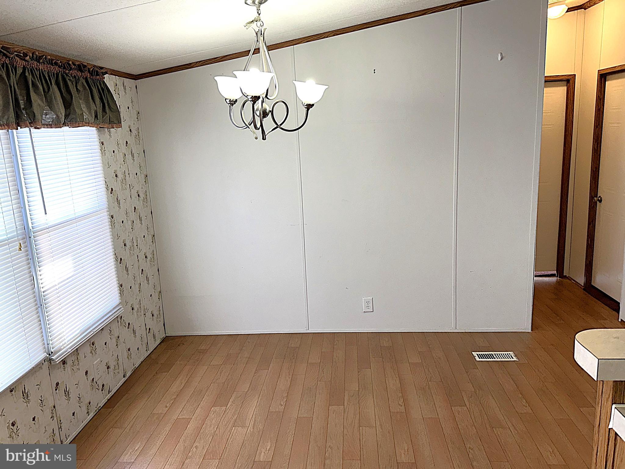 MIDWAY MOBILE VILLAGE - Residential