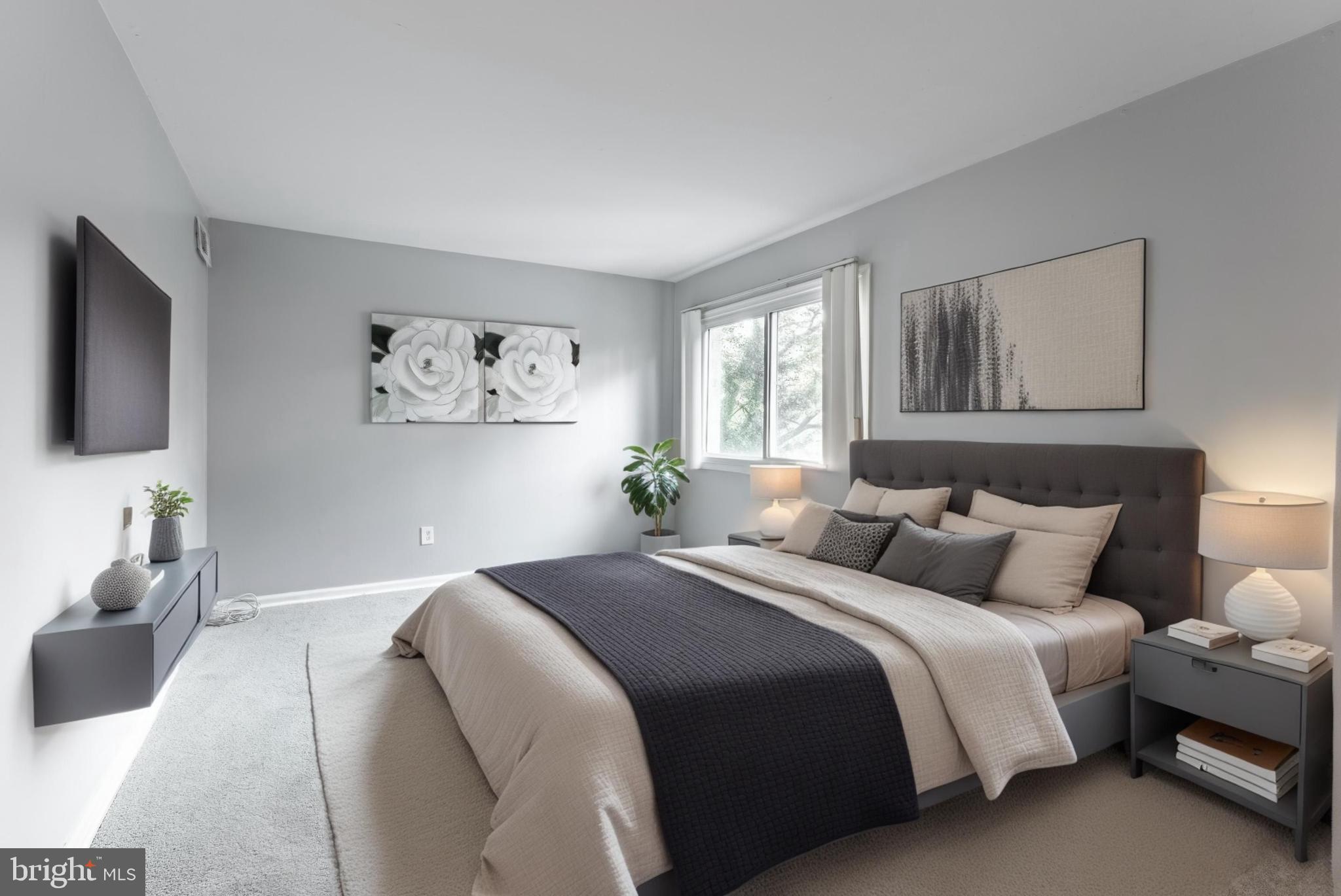 YORKTOWNE SQUARE - Residential