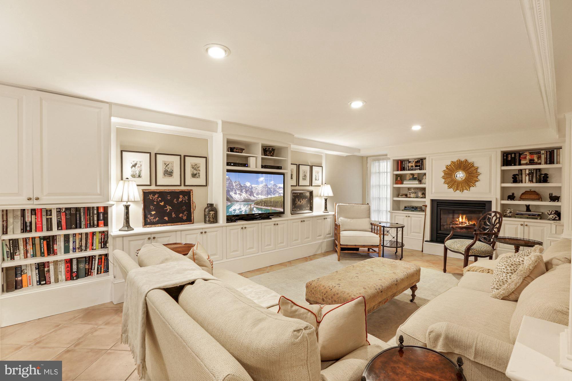 GEORGETOWN - Residential