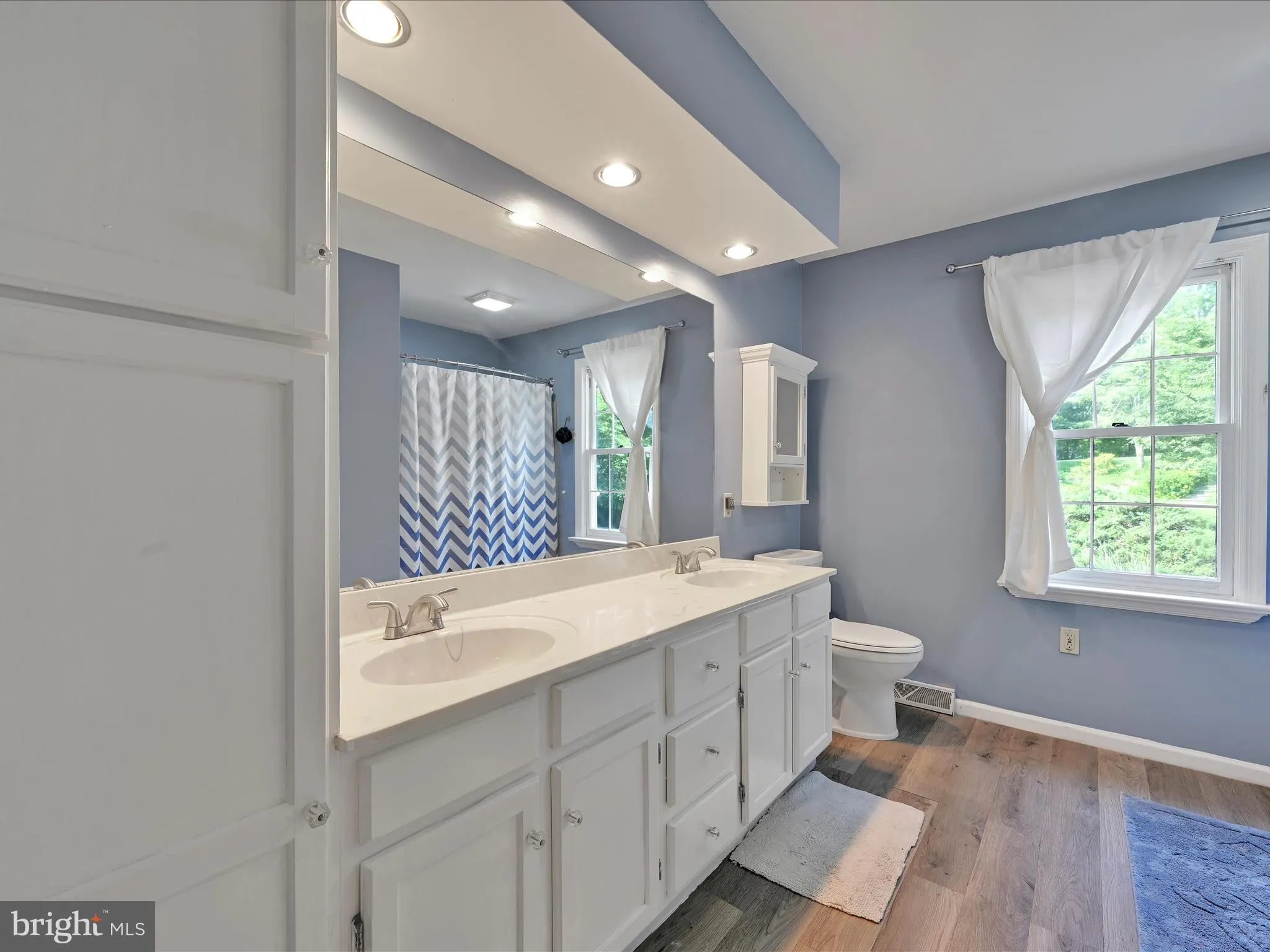 Willow Street, Pennsylvania 17584, United States, 4 Bedrooms Bedrooms, ,3 BathroomsBathrooms,Residential,Active,146981