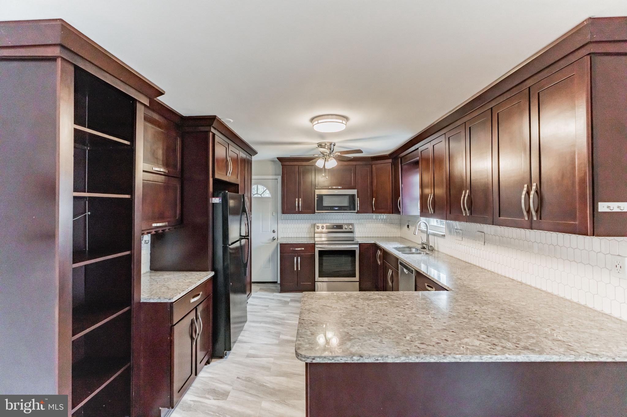 12814 WHITEHOLM DRIVE