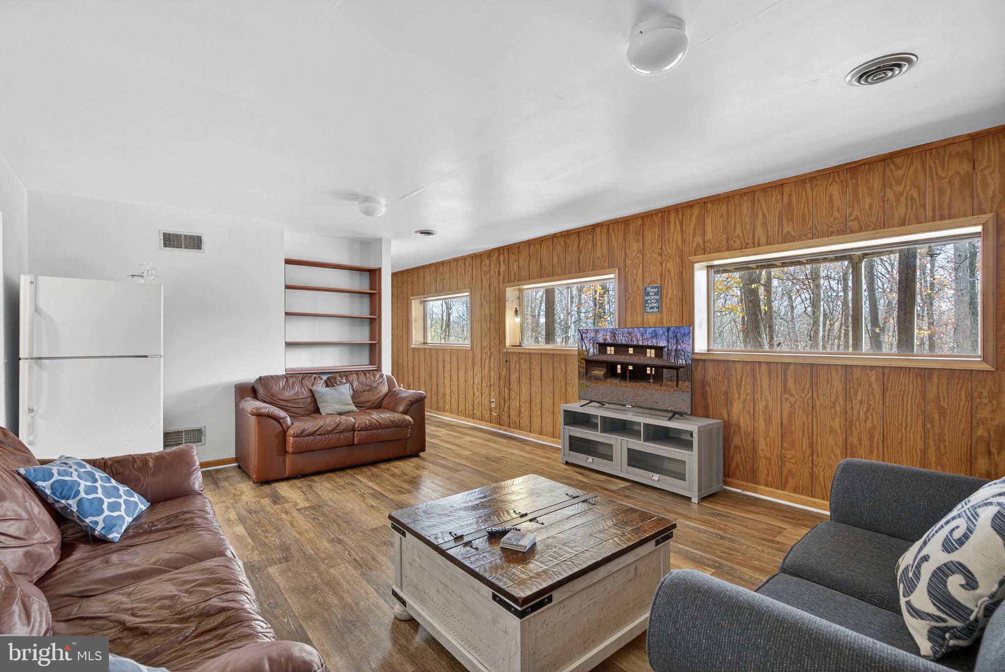 COOLFONT MOUNTAINSIDE - Residential