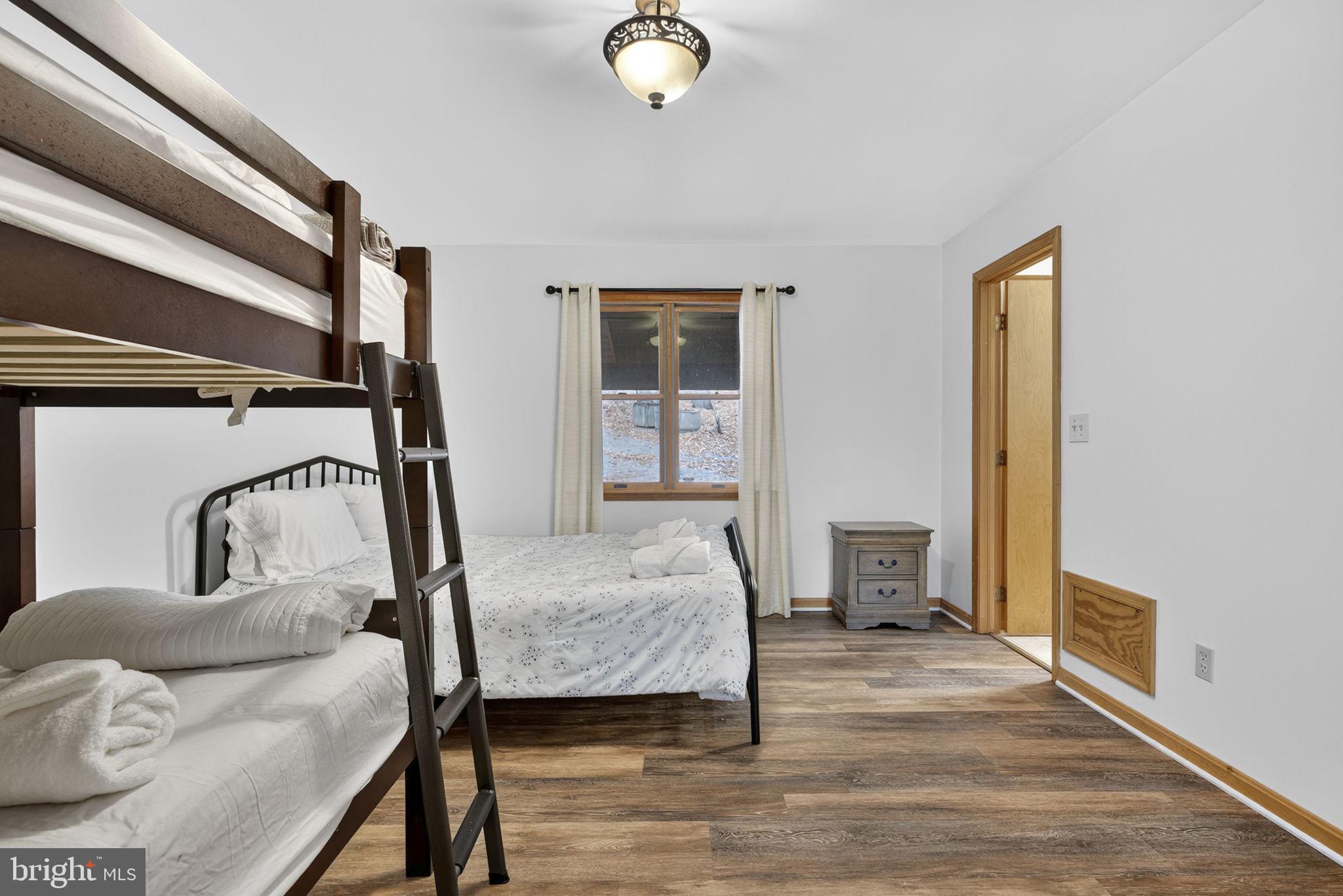 COOLFONT MOUNTAINSIDE - Residential