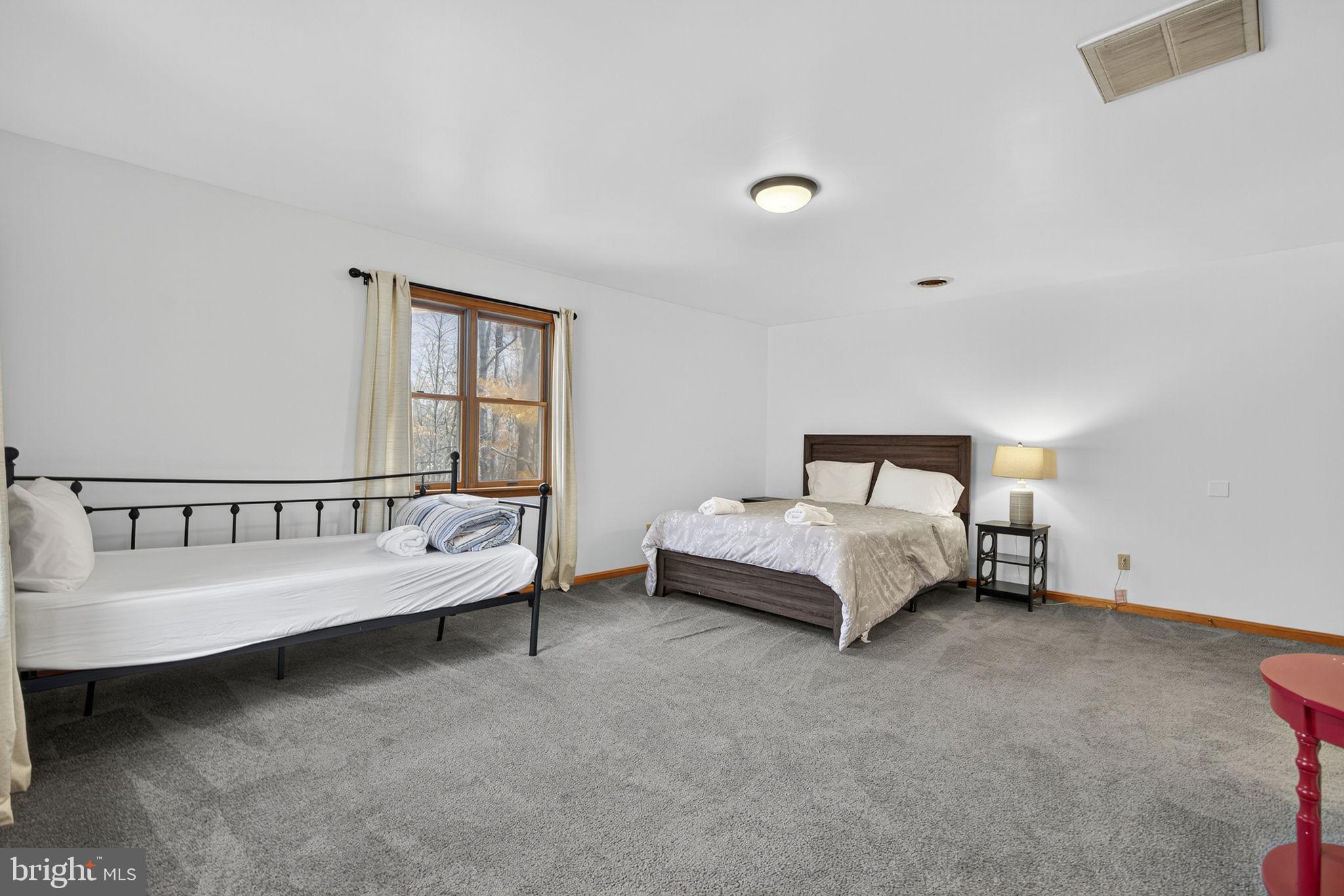 COOLFONT MOUNTAINSIDE - Residential