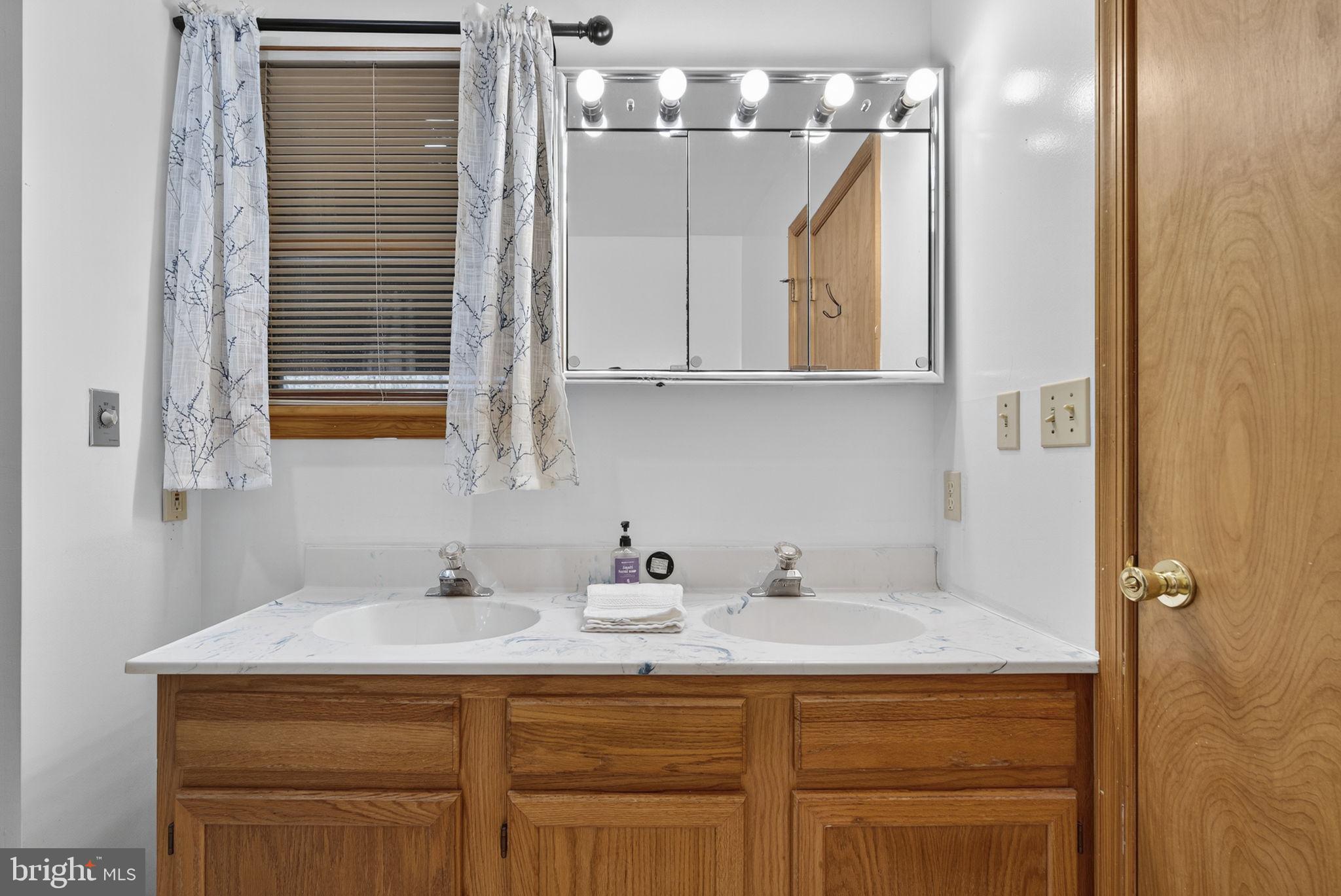 COOLFONT MOUNTAINSIDE - Residential