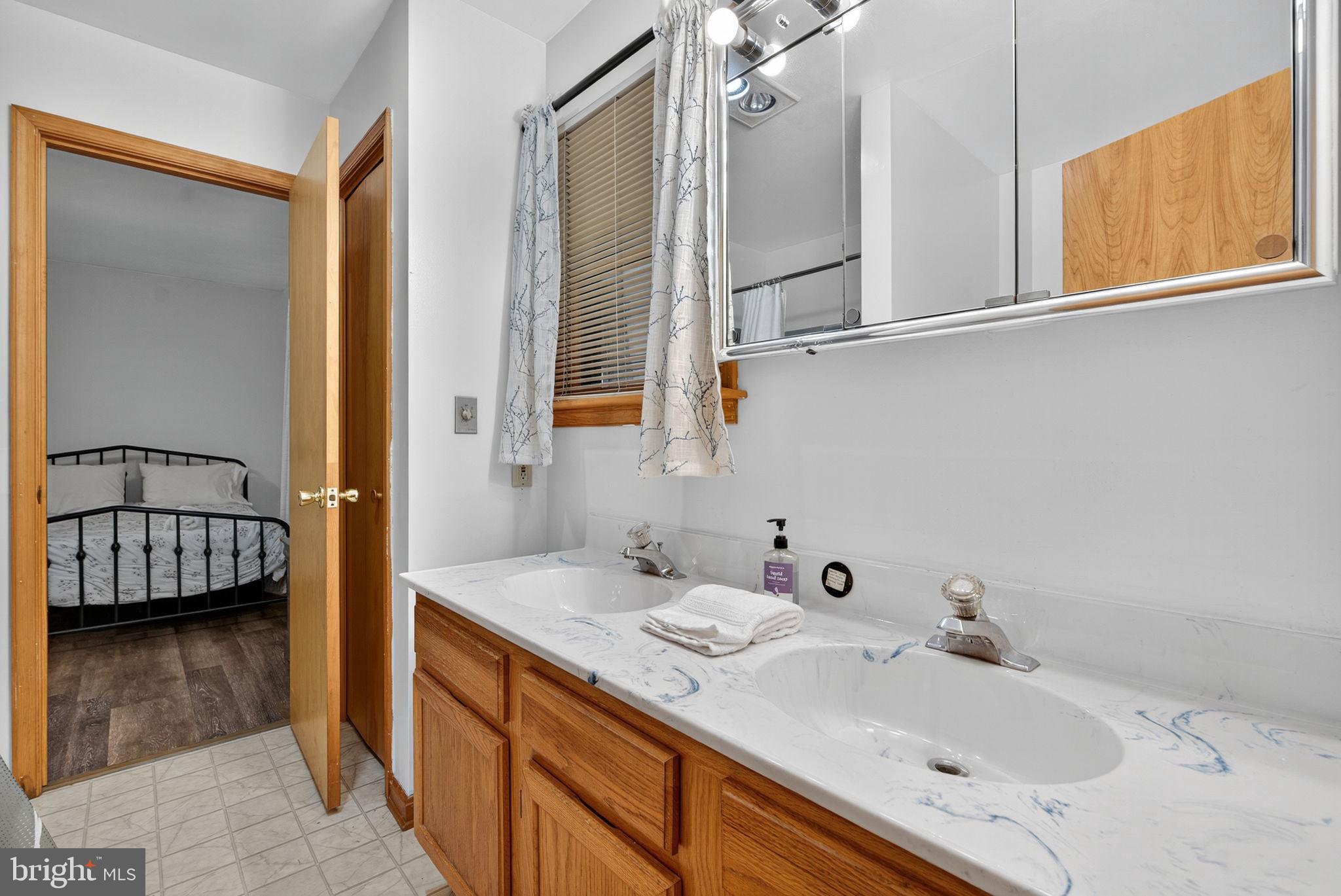 COOLFONT MOUNTAINSIDE - Residential