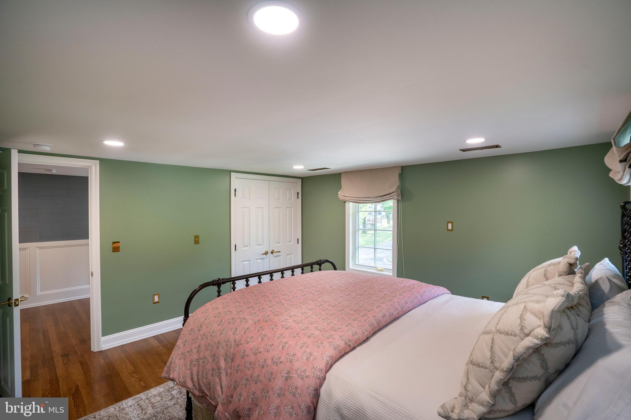 COLLEGE HEIGHTS - Residential