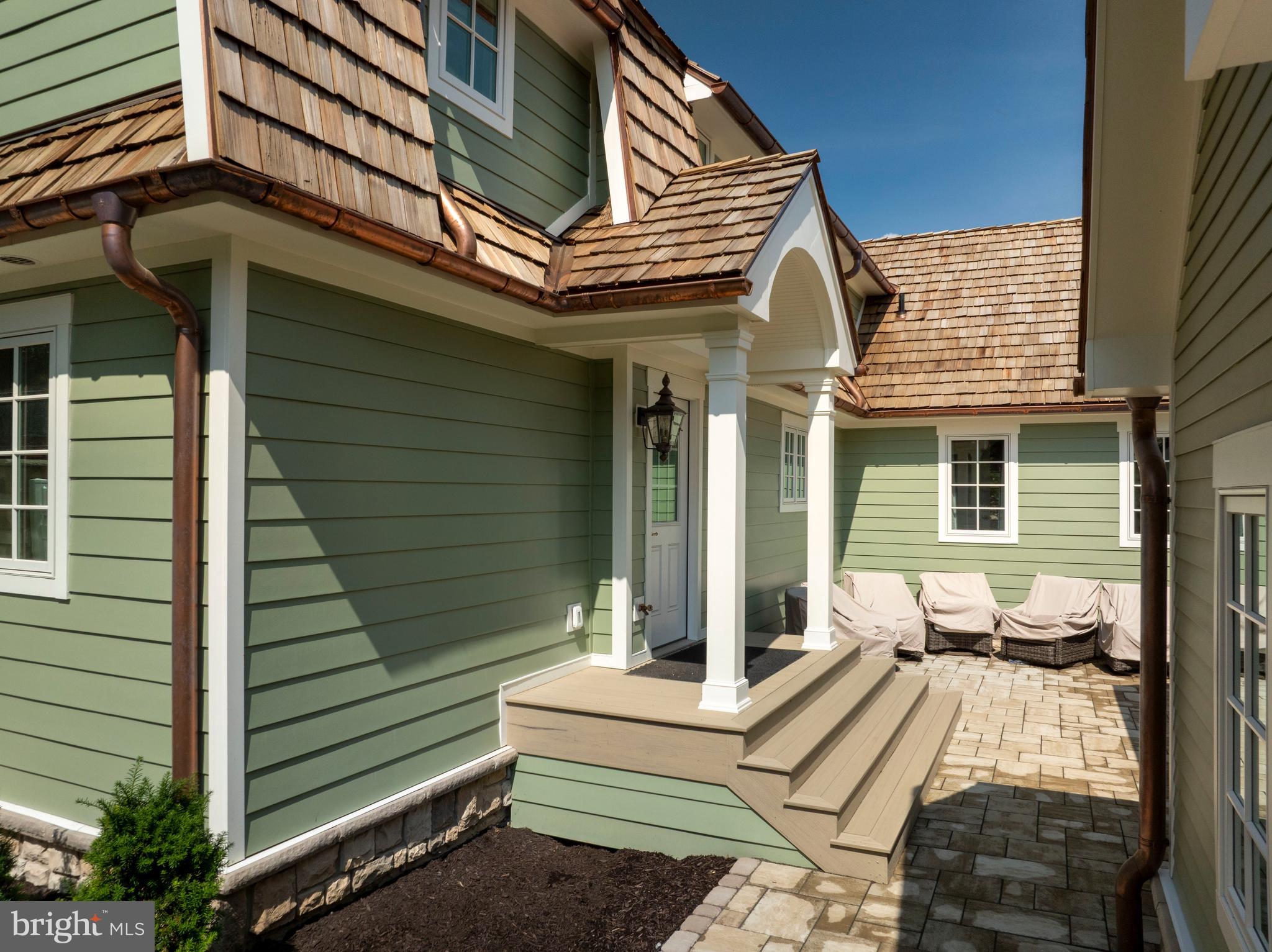 COLLEGE HEIGHTS - Residential