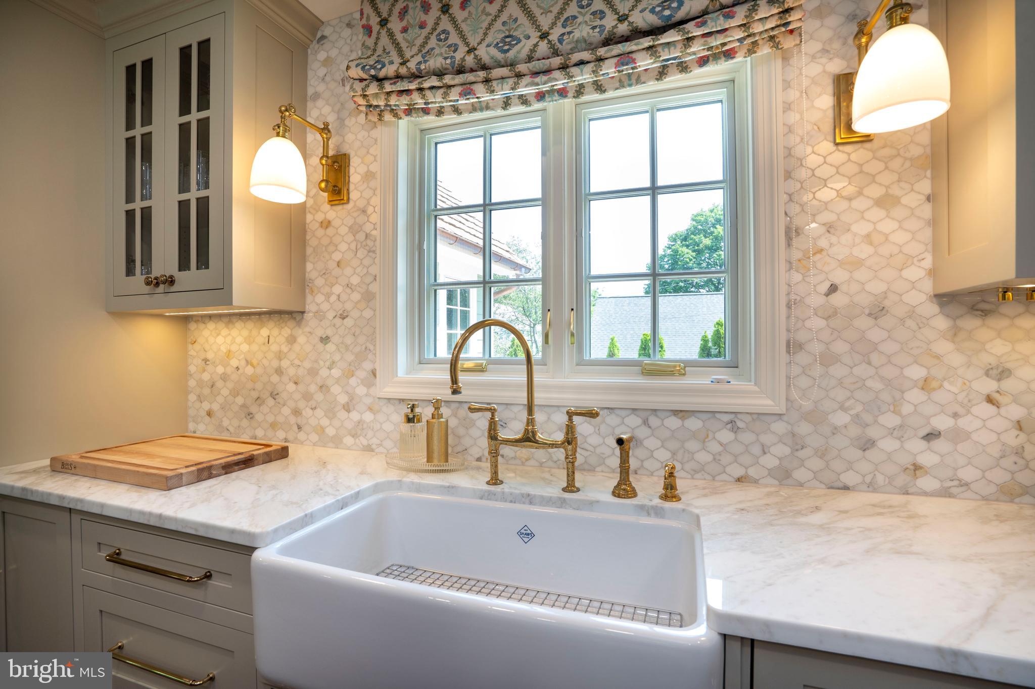 COLLEGE HEIGHTS - Residential