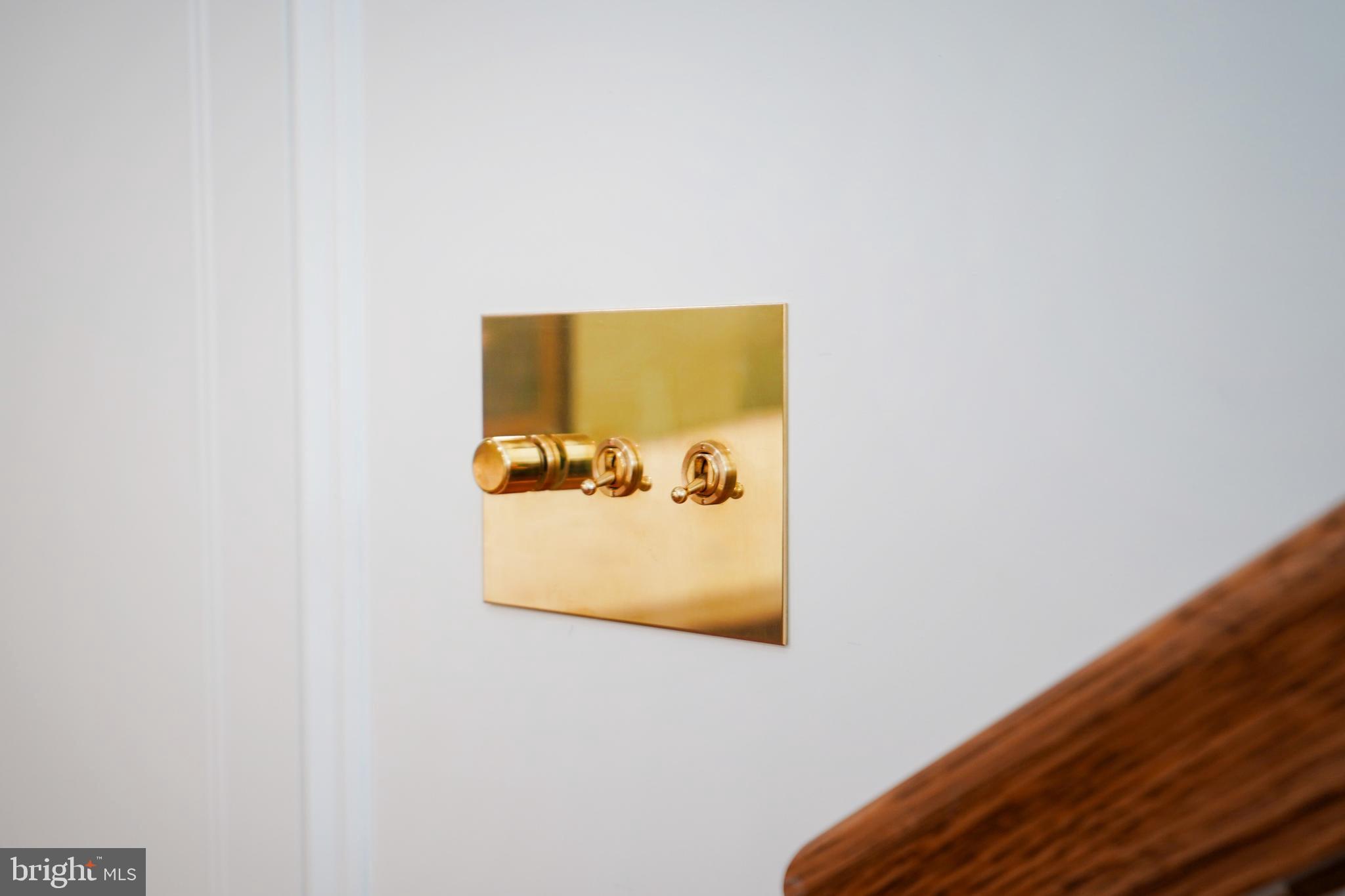 COLLEGE HEIGHTS - Residential