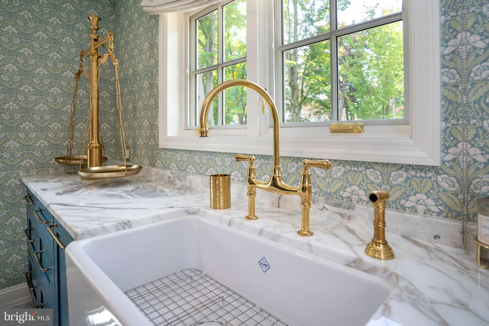 COLLEGE HEIGHTS - Residential