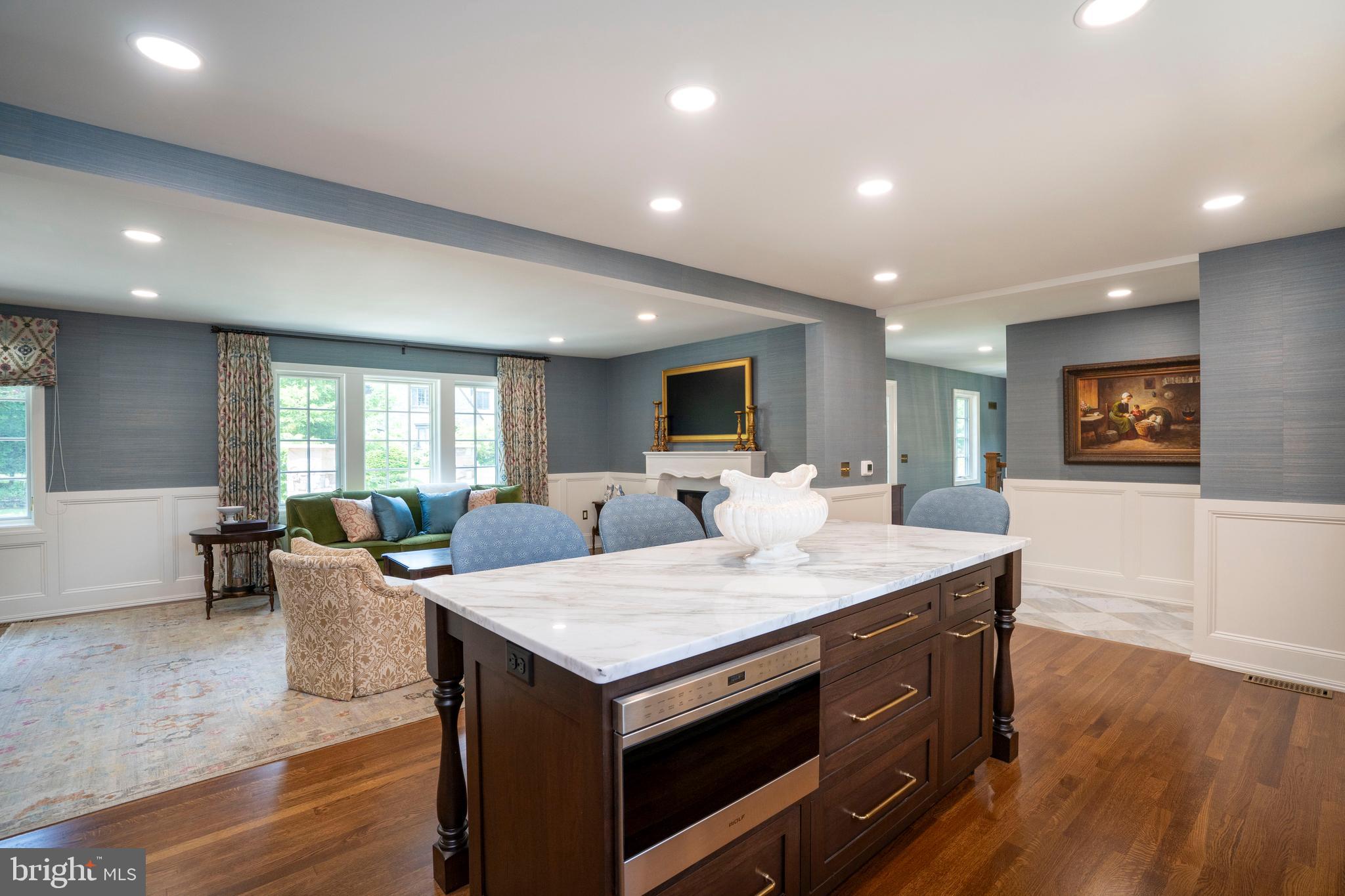 COLLEGE HEIGHTS - Residential