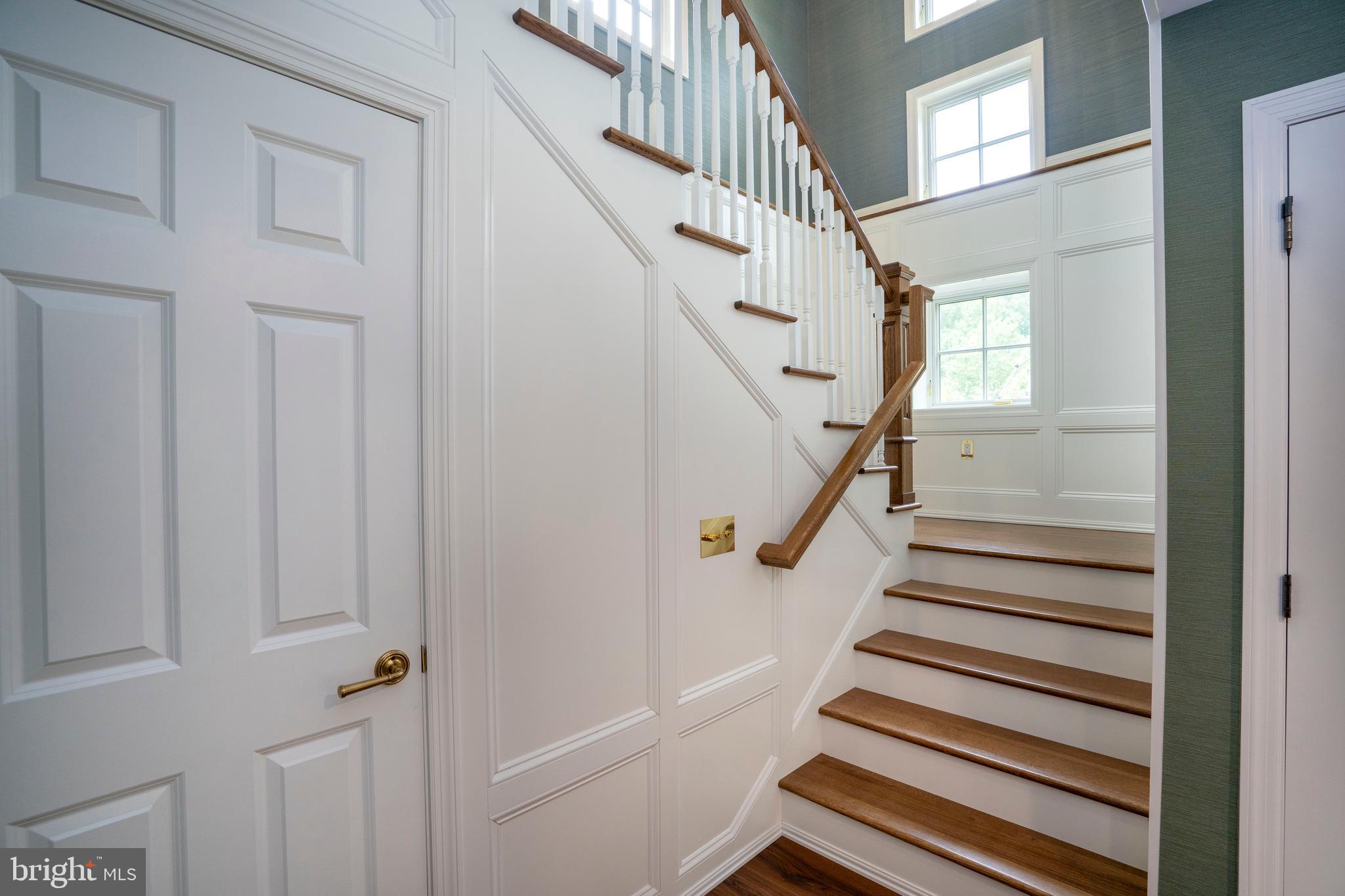 COLLEGE HEIGHTS - Residential