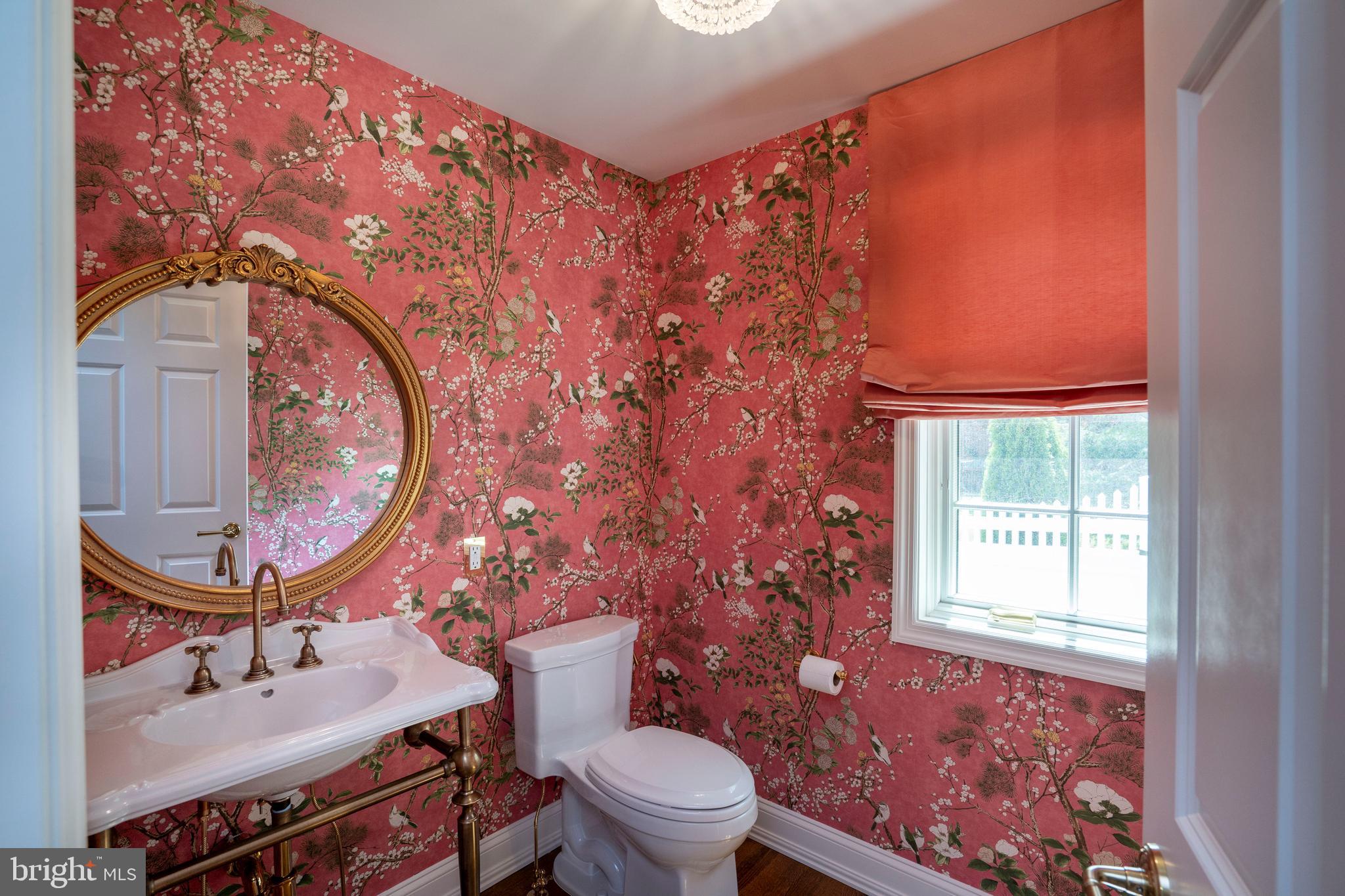 COLLEGE HEIGHTS - Residential