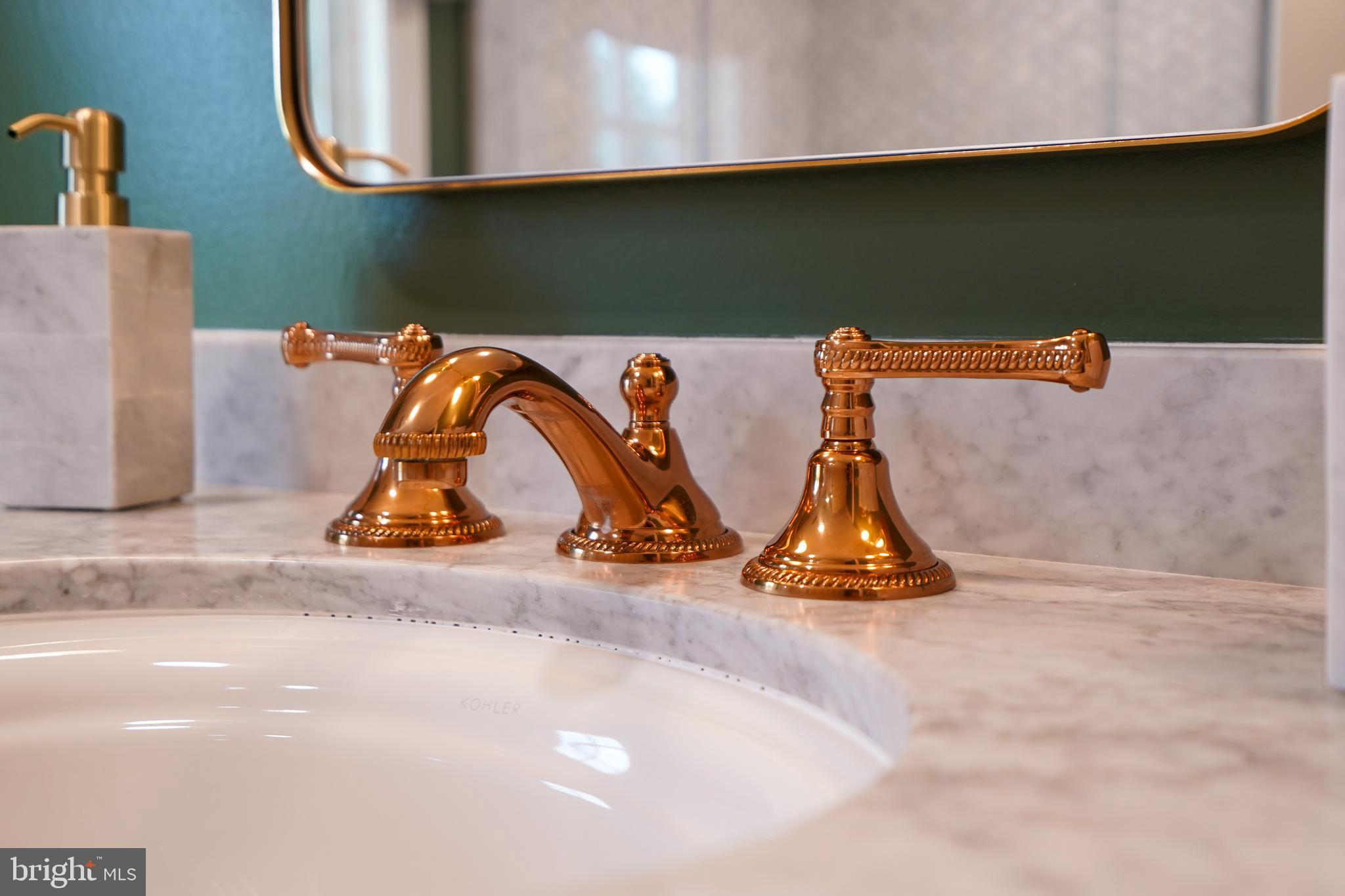 COLLEGE HEIGHTS - Residential