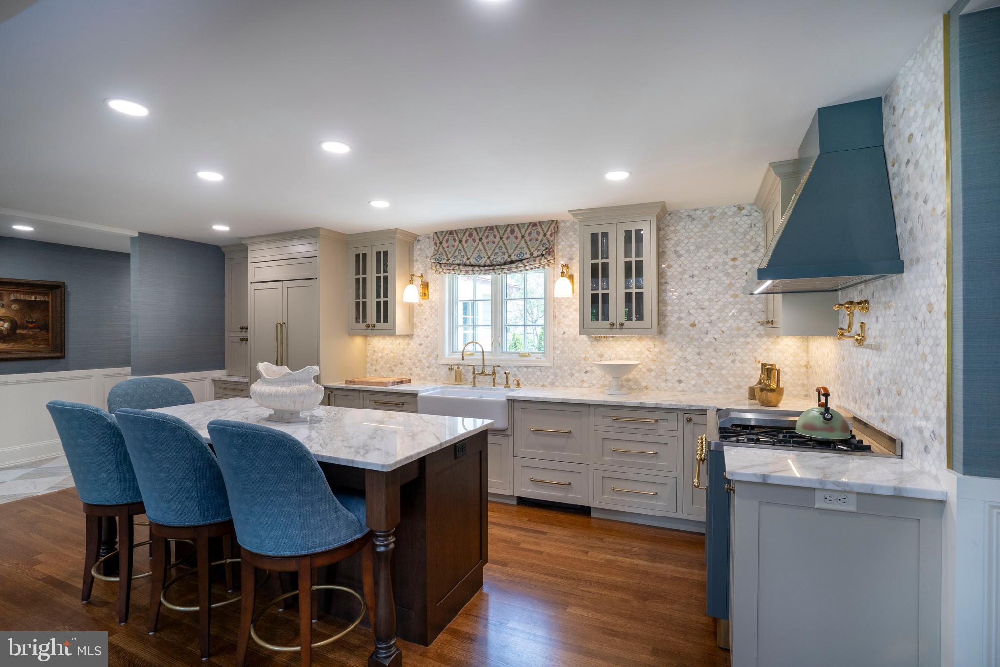 COLLEGE HEIGHTS - Residential