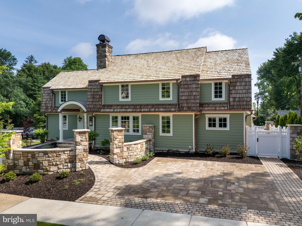 Photo of 619 Mckee Street, STATE COLLEGE, PA 16803 (MLS # PACE2515332)