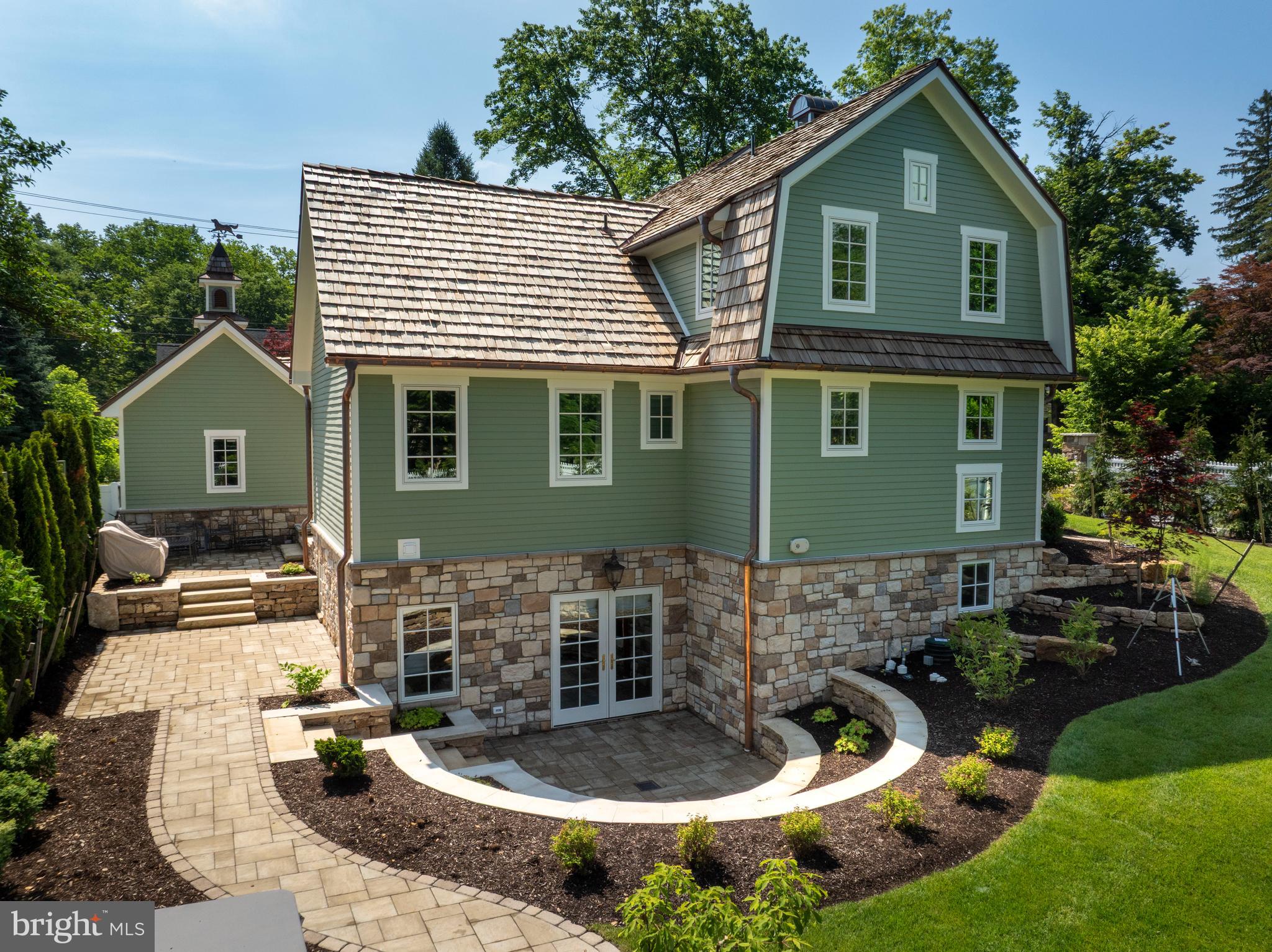 COLLEGE HEIGHTS - Residential