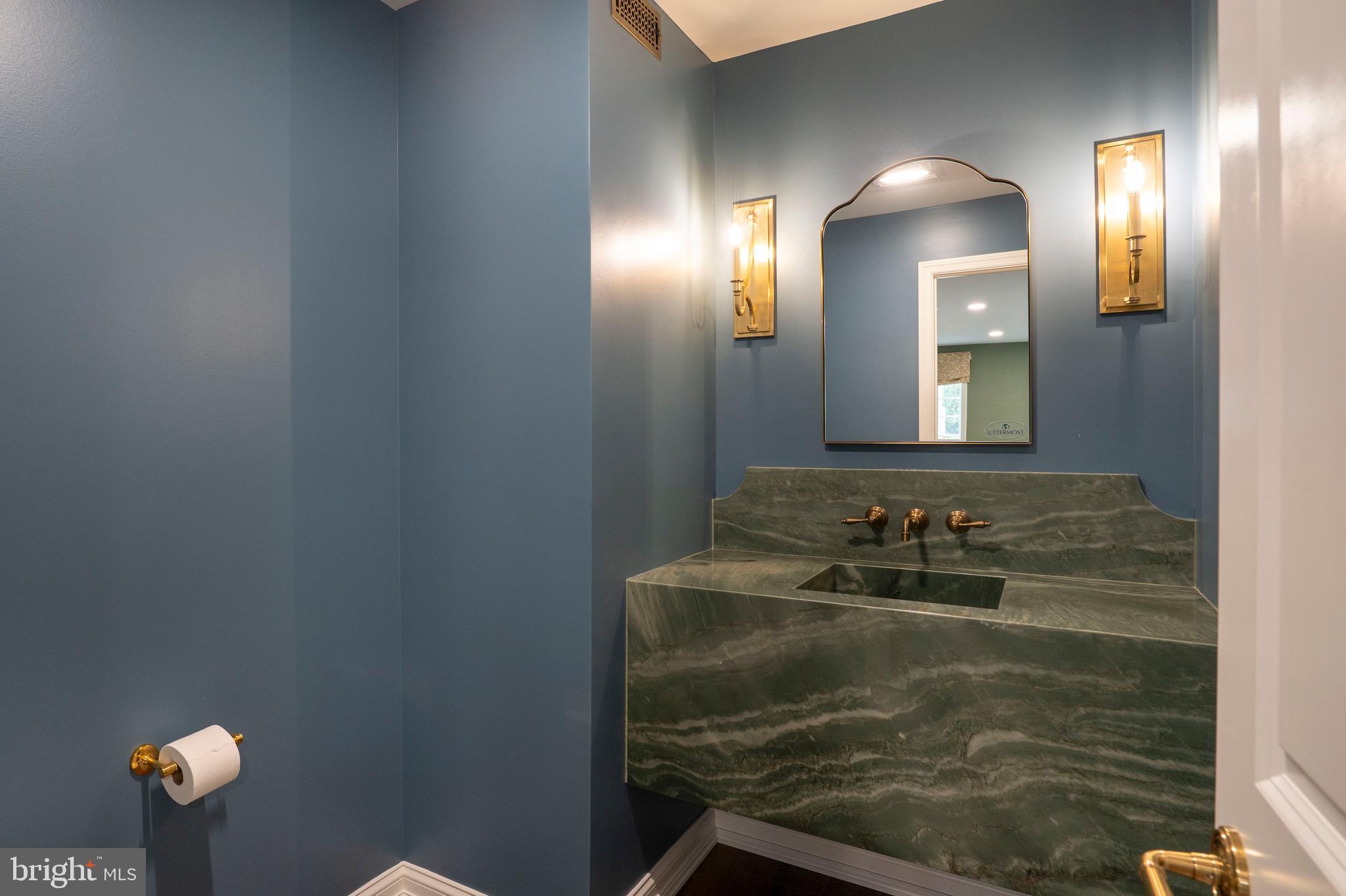 COLLEGE HEIGHTS - Residential