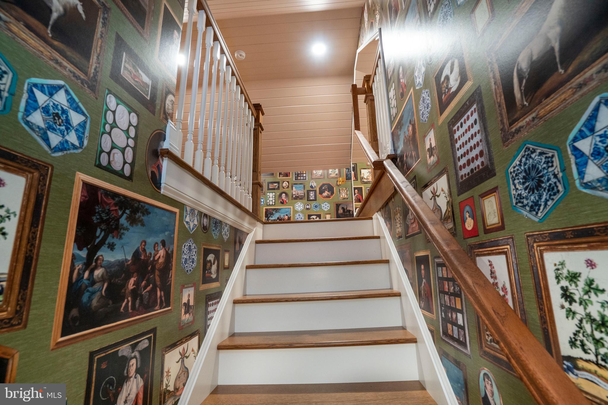 COLLEGE HEIGHTS - Residential