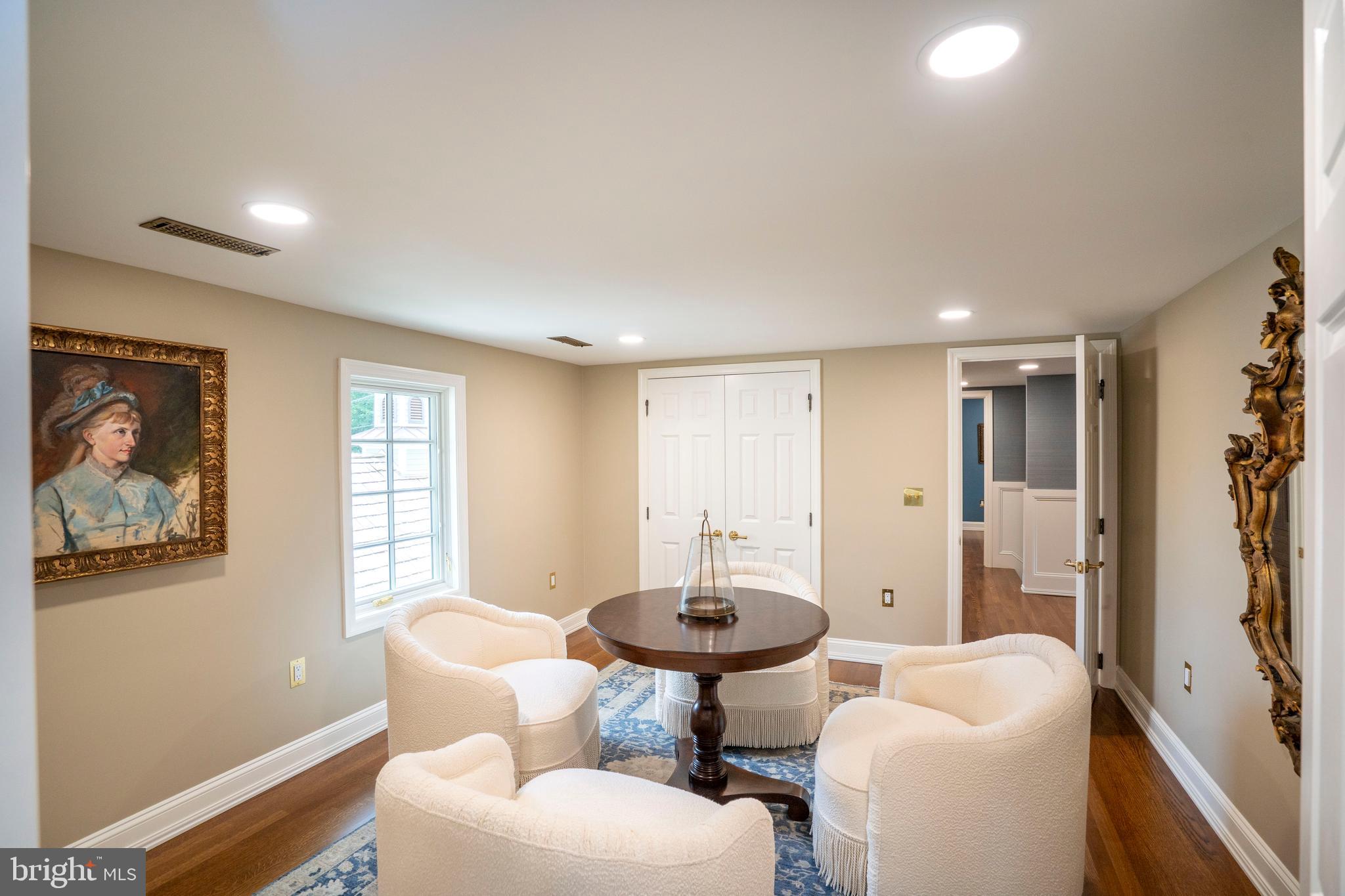 COLLEGE HEIGHTS - Residential