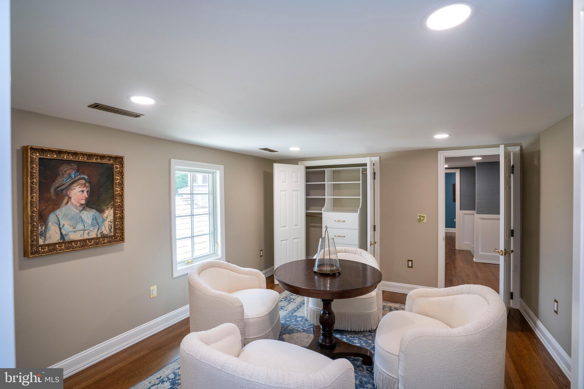 COLLEGE HEIGHTS - Residential