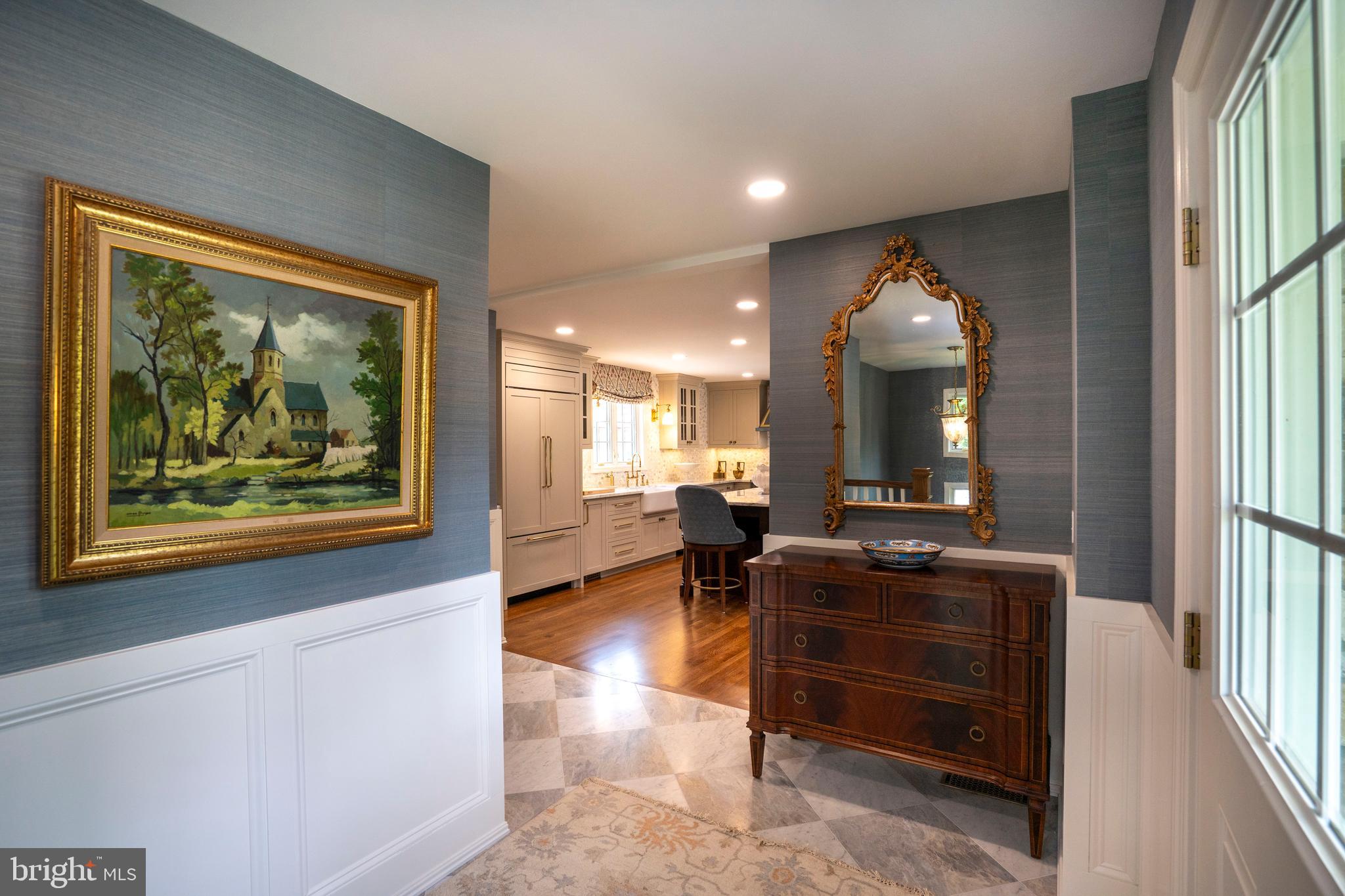 COLLEGE HEIGHTS - Residential