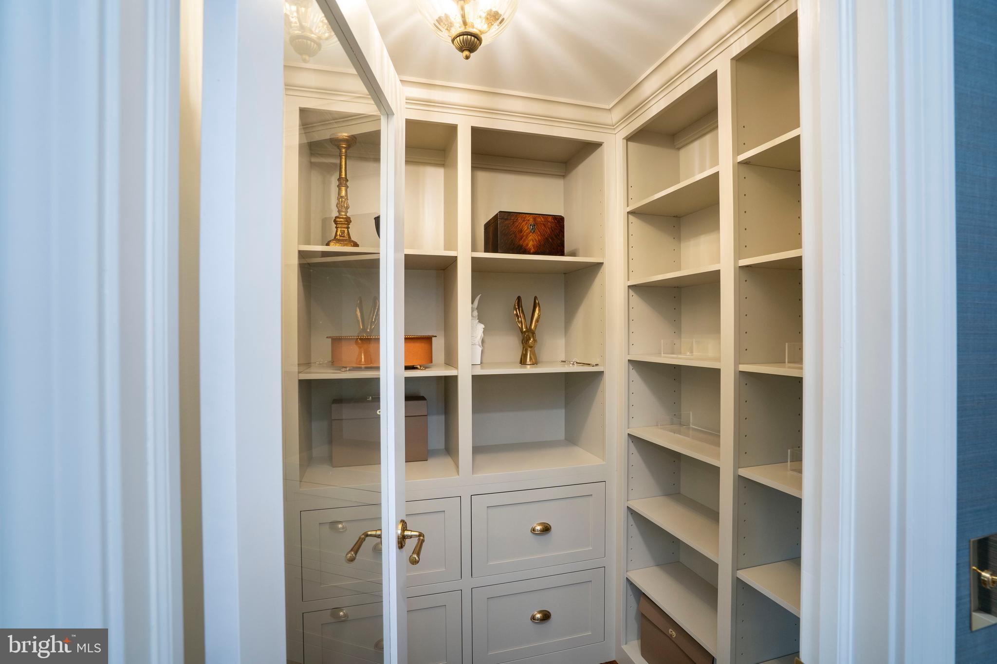 COLLEGE HEIGHTS - Residential