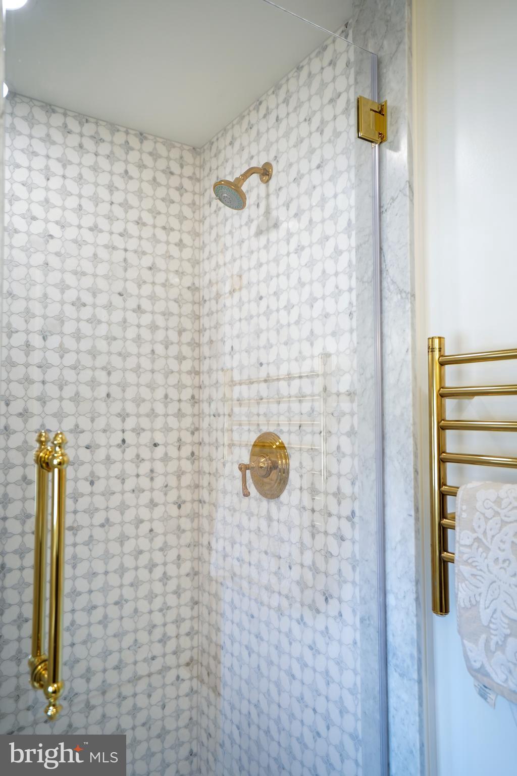 COLLEGE HEIGHTS - Residential