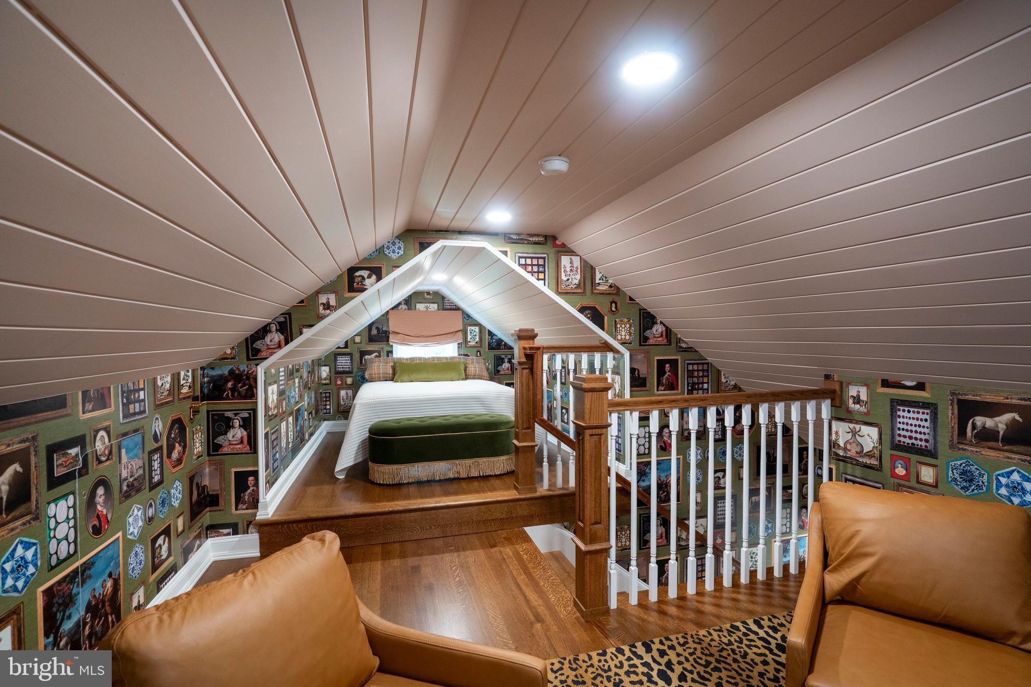 COLLEGE HEIGHTS - Residential