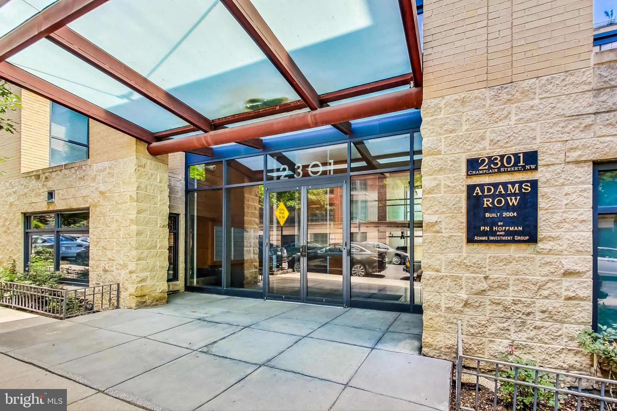2301 CHAMPLAIN STREET NW T04