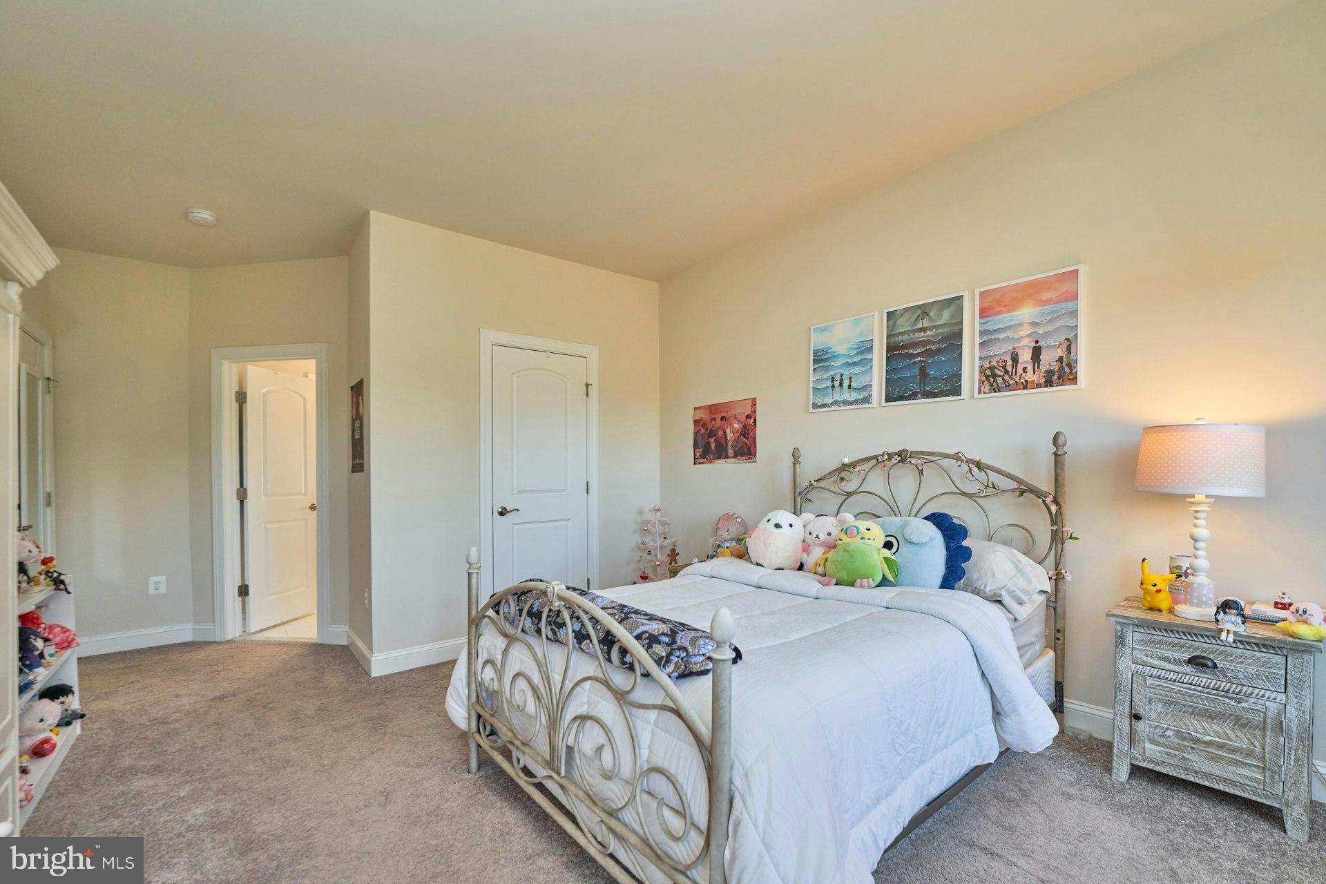 THE CREST AT WATERFORD - Residential