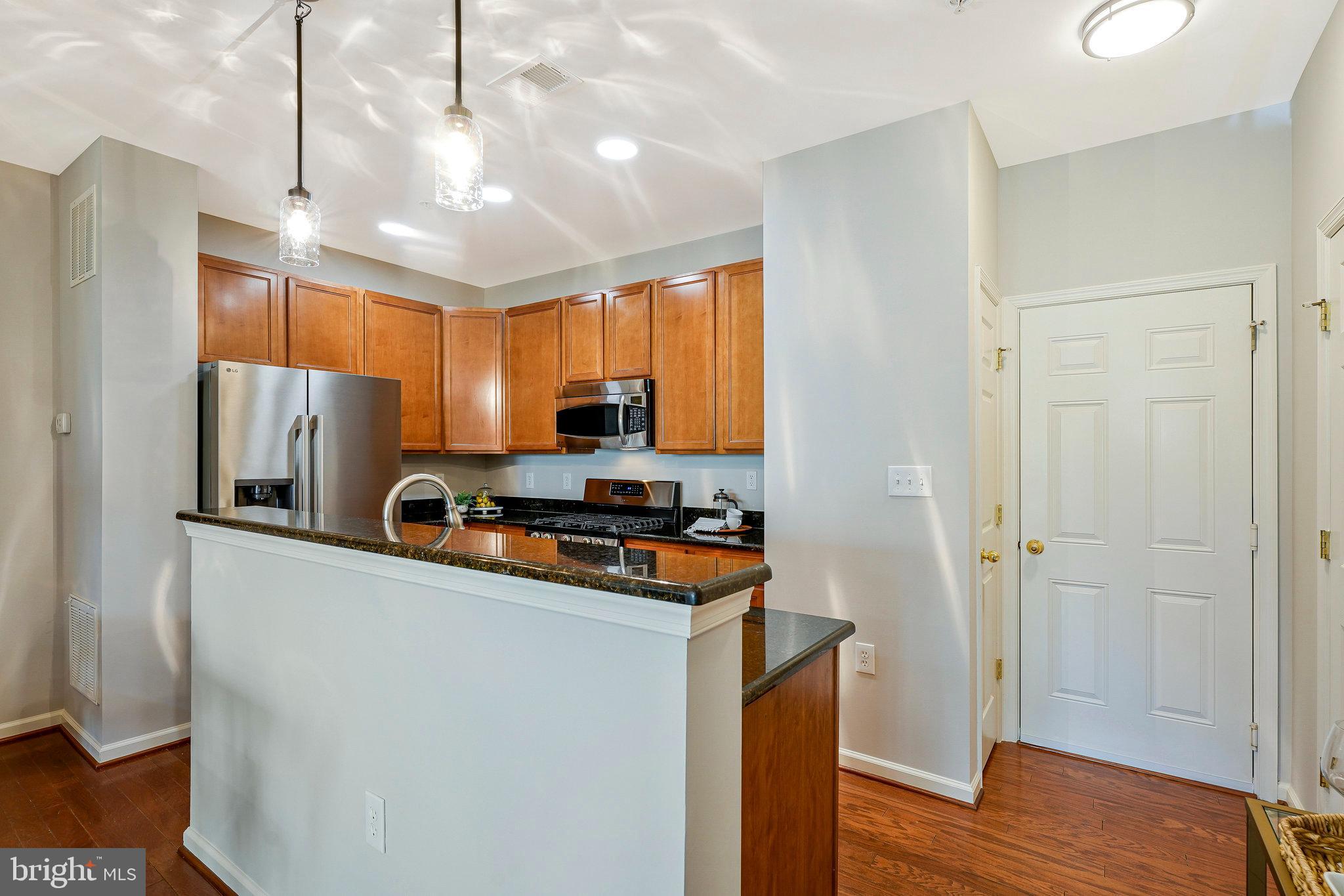 CENTREVILLE CROSSING - Residential